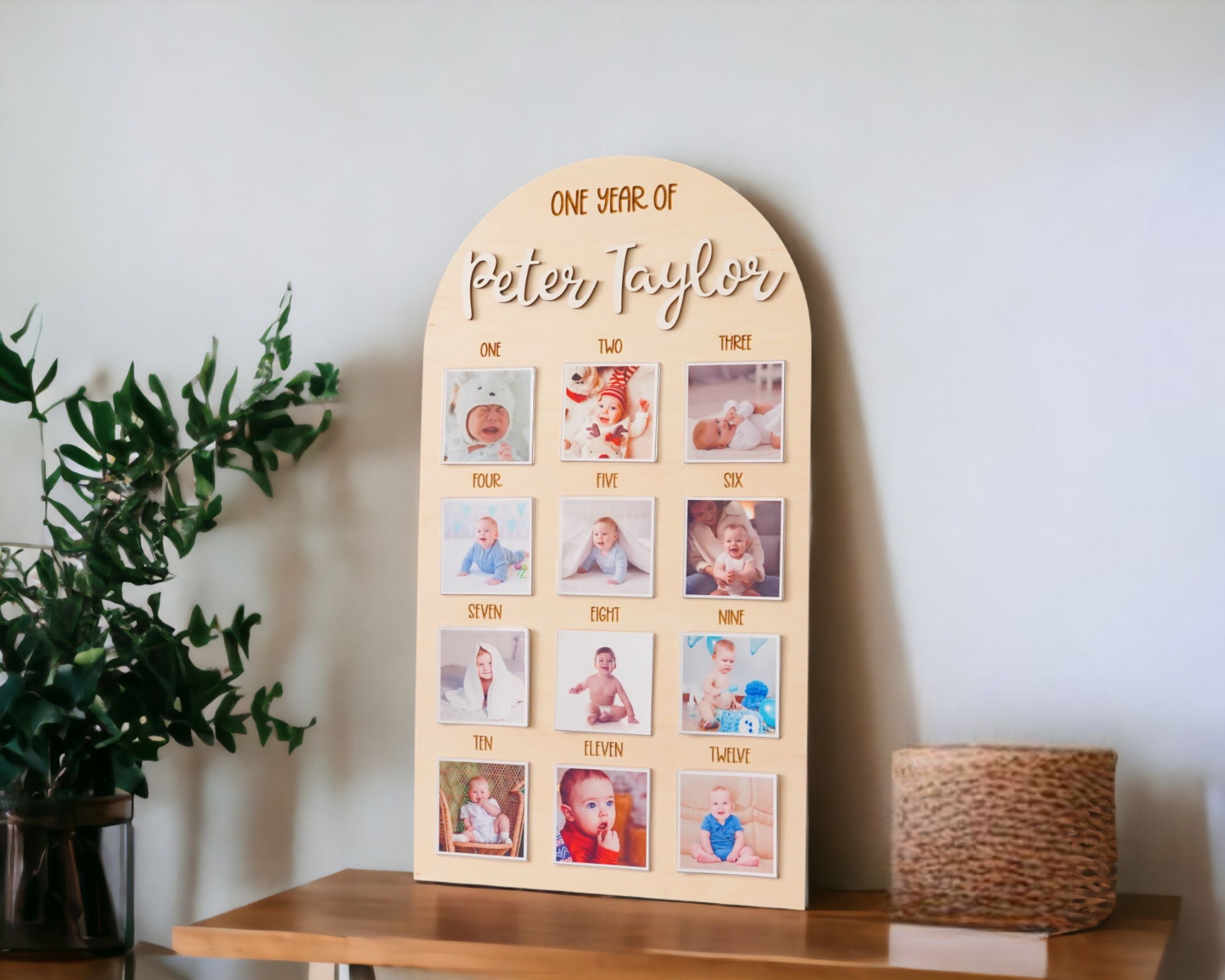 Personalized First Year Photo Board Natural Wood for Baby First Birthday Decoration and Wooden Baby Photo Board Round G23