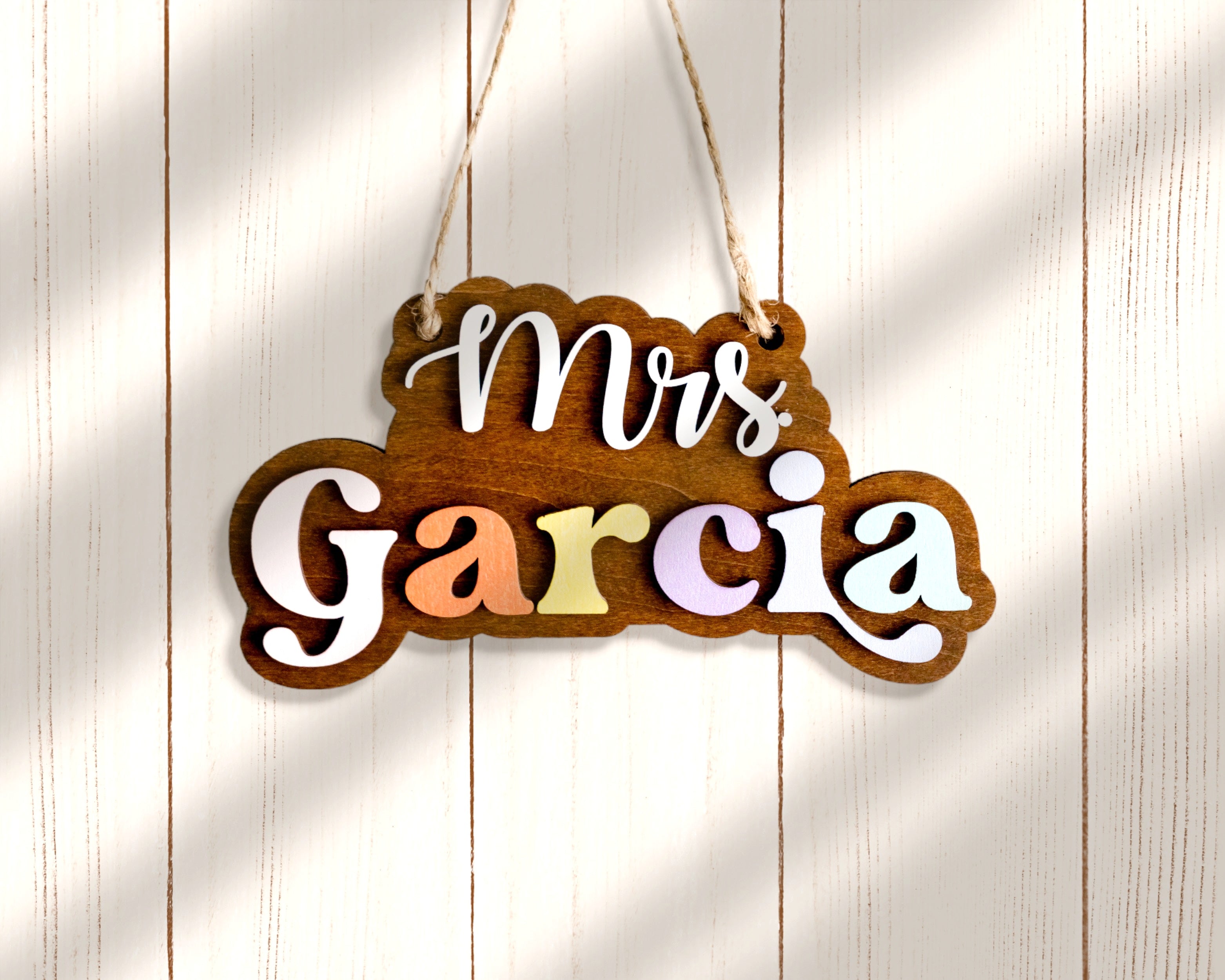 Personalized Wooden Teacher’s Name Hanging Sign for Teacher Gifts J91