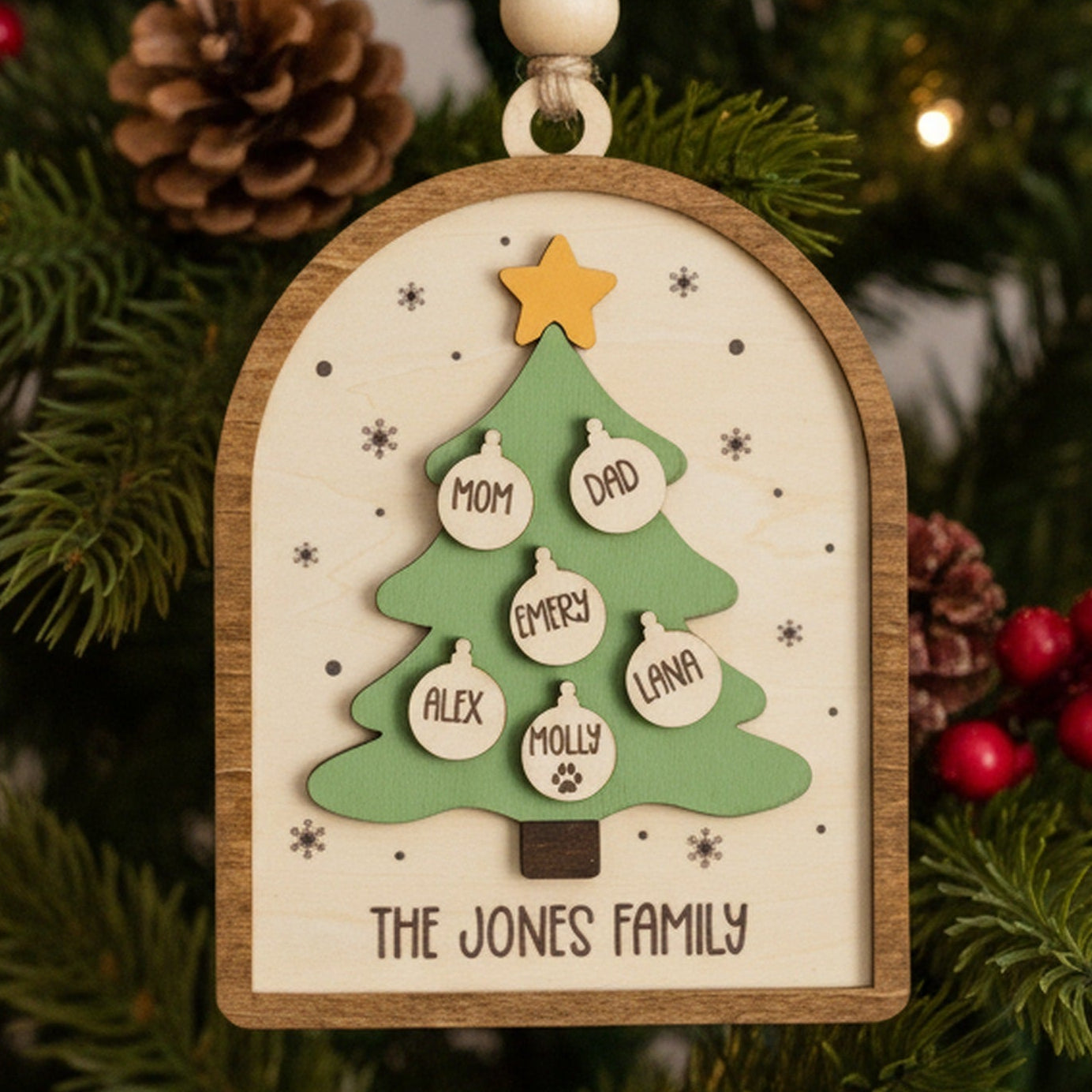 Wooden Family Christmas Tree Ornament Wood for Family Christmas Ornaments R63