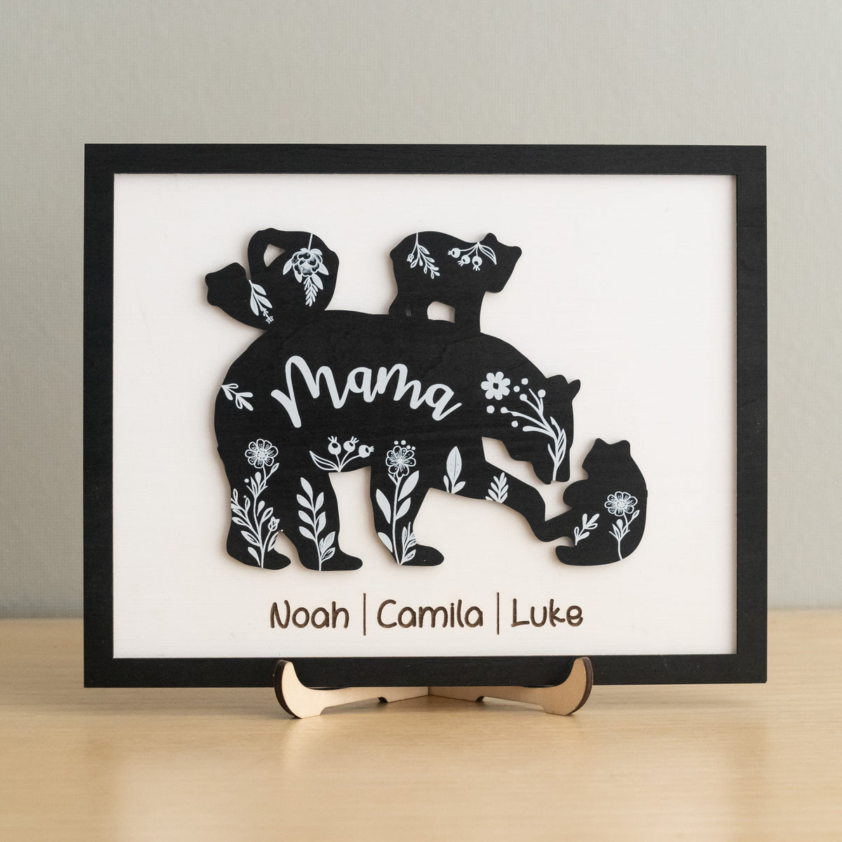 Mama Bear Family Wooden Sign Gift for Mom and Personalized Decor Y42