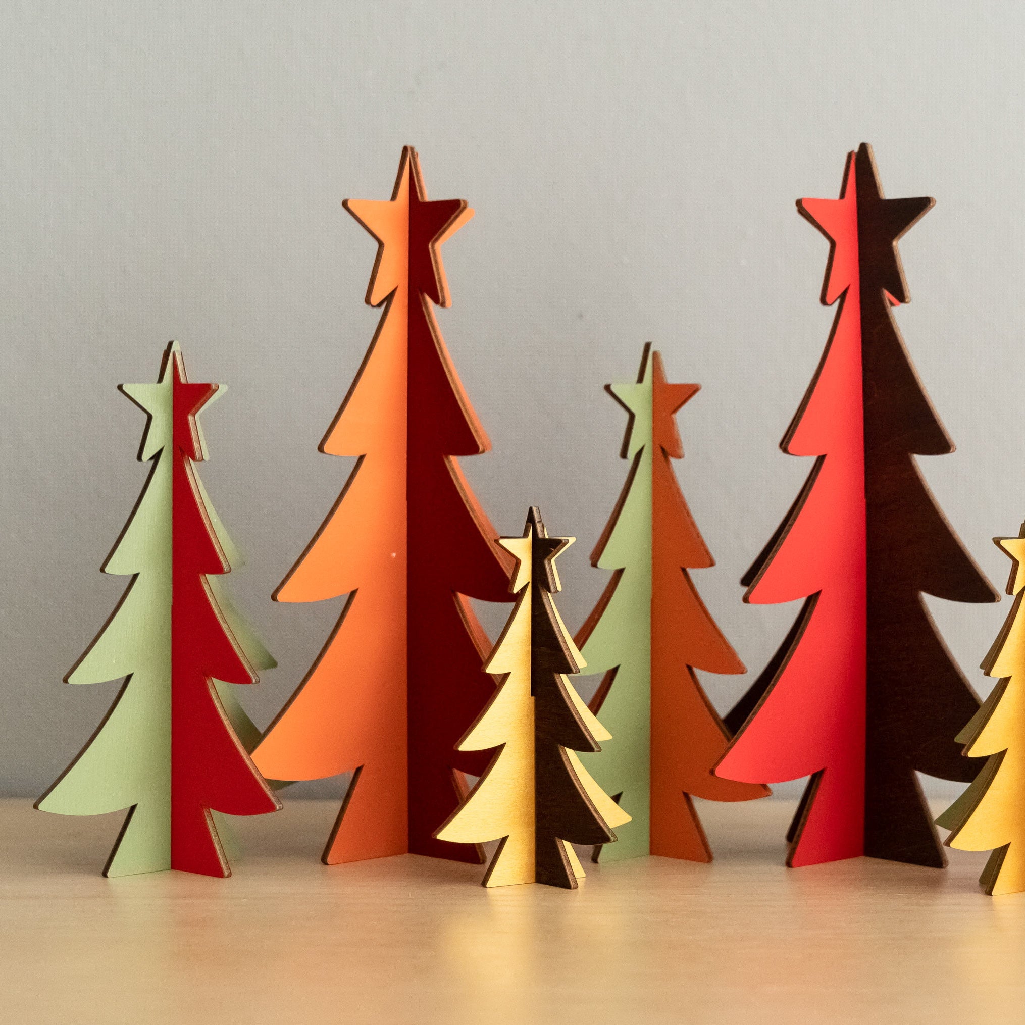 Decorative Wooden Christmas Tree for Christmas Table Decor and Rustic Wood Style Y13