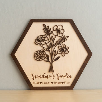 Personalized Wooden Family Garden Sign for Grandma and Family Gift J34