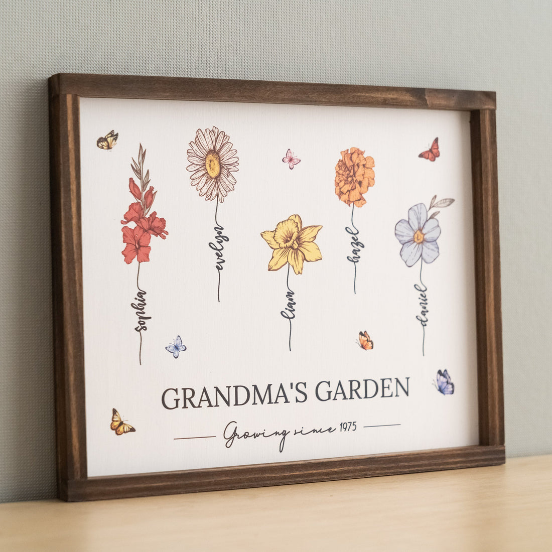Personalized Wooden Family Flower Garden Sign for Grandma Gifts and Garden Decor E90