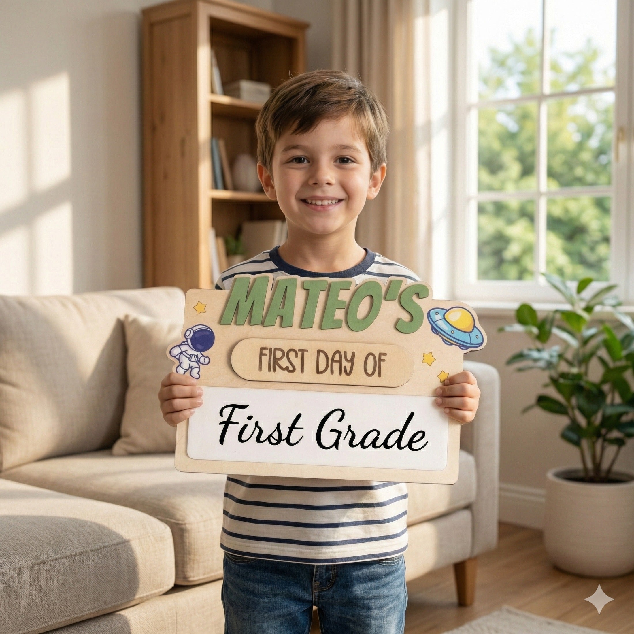 Personalized First Day of School Sign for Kids, Acrylic Wood Decor Y90