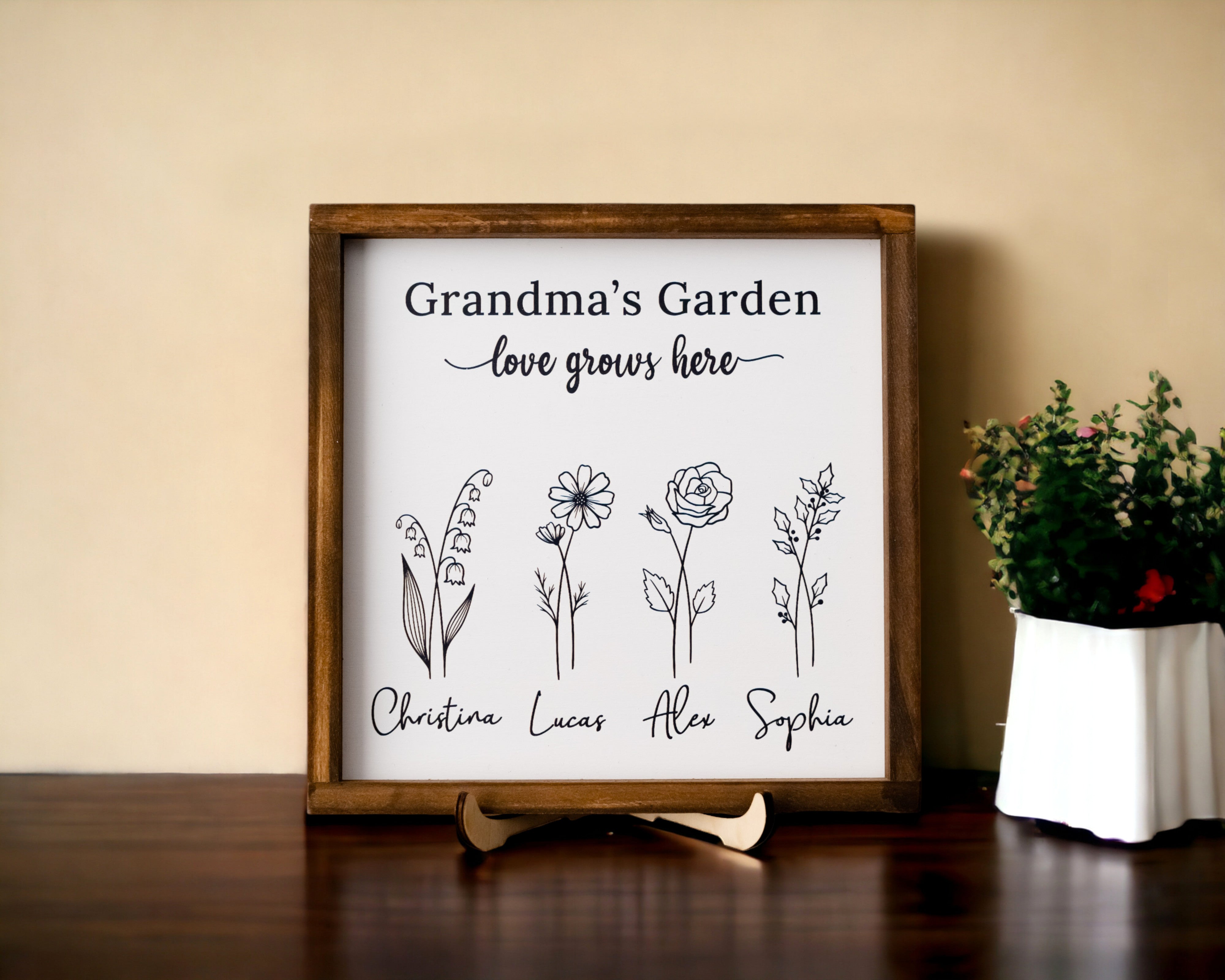 Personalized Wooden Family Flower Garden Sign for Mother Day Gift J16