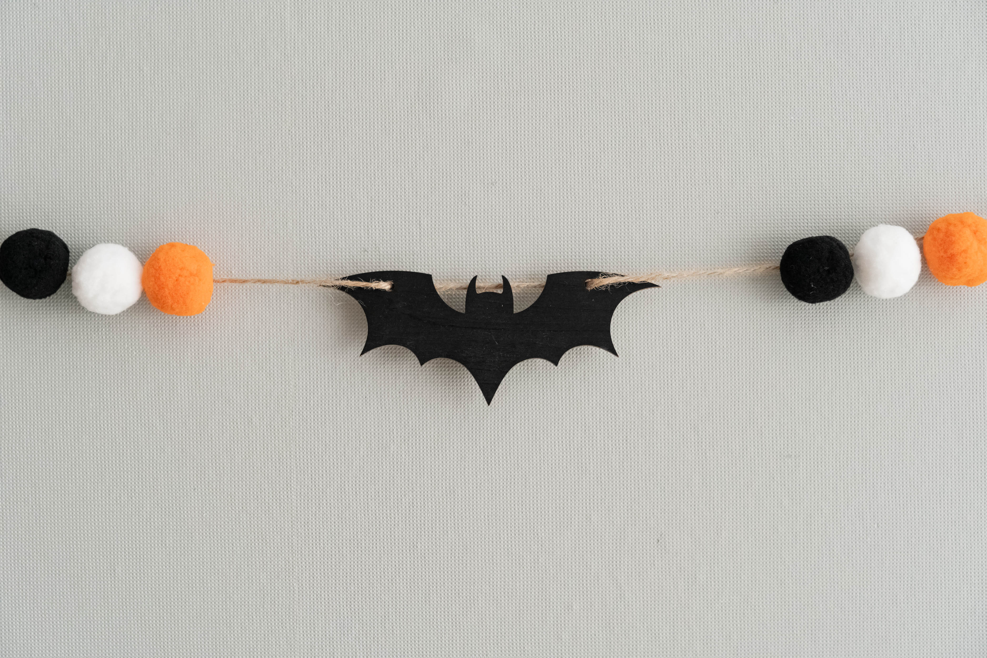 Boho Wooden Halloween Garland for Spooky Wall Decor