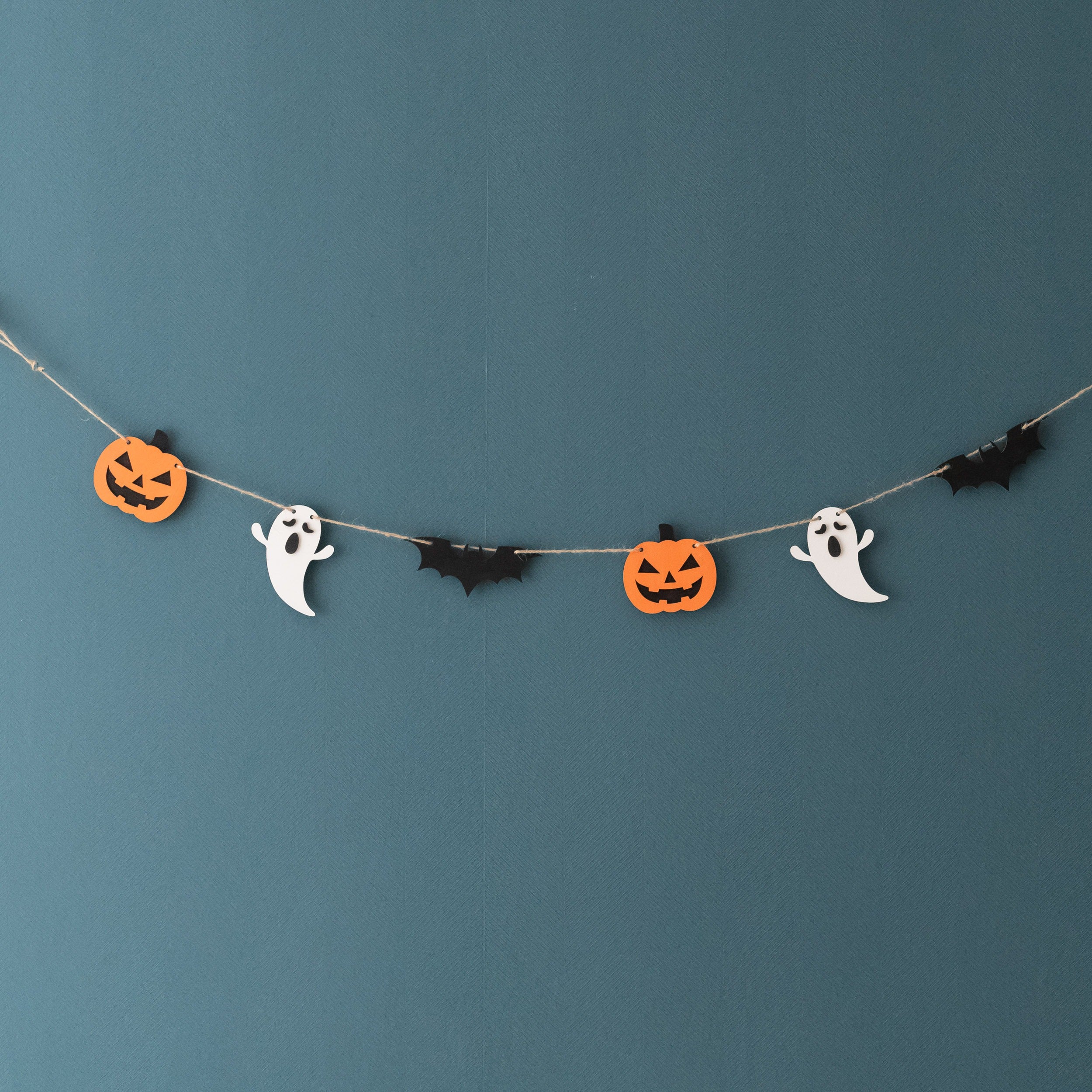 Wooden Halloween Garland Wood for Party Wall Decor R33