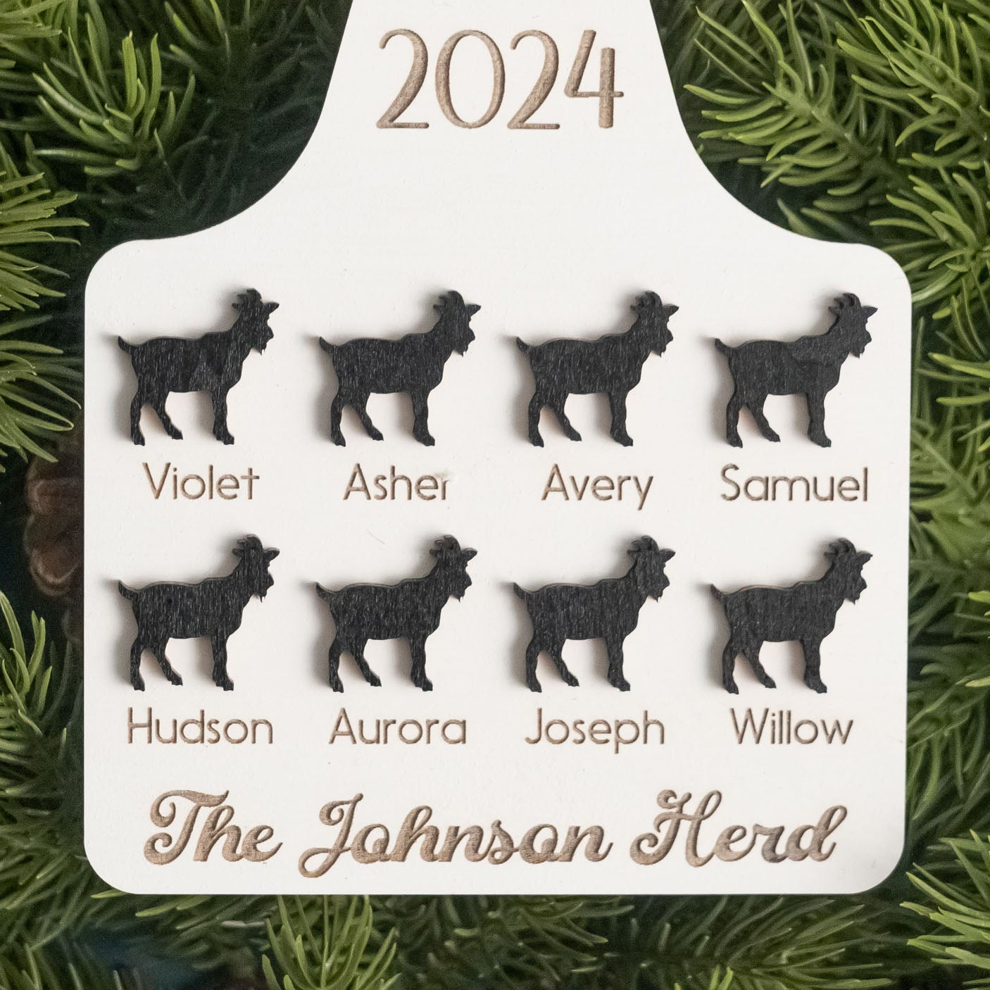 Personalized Family Herd Christmas Ornament Wood, Engraved Wooden Ornament for Christmas Tree Decoration O14