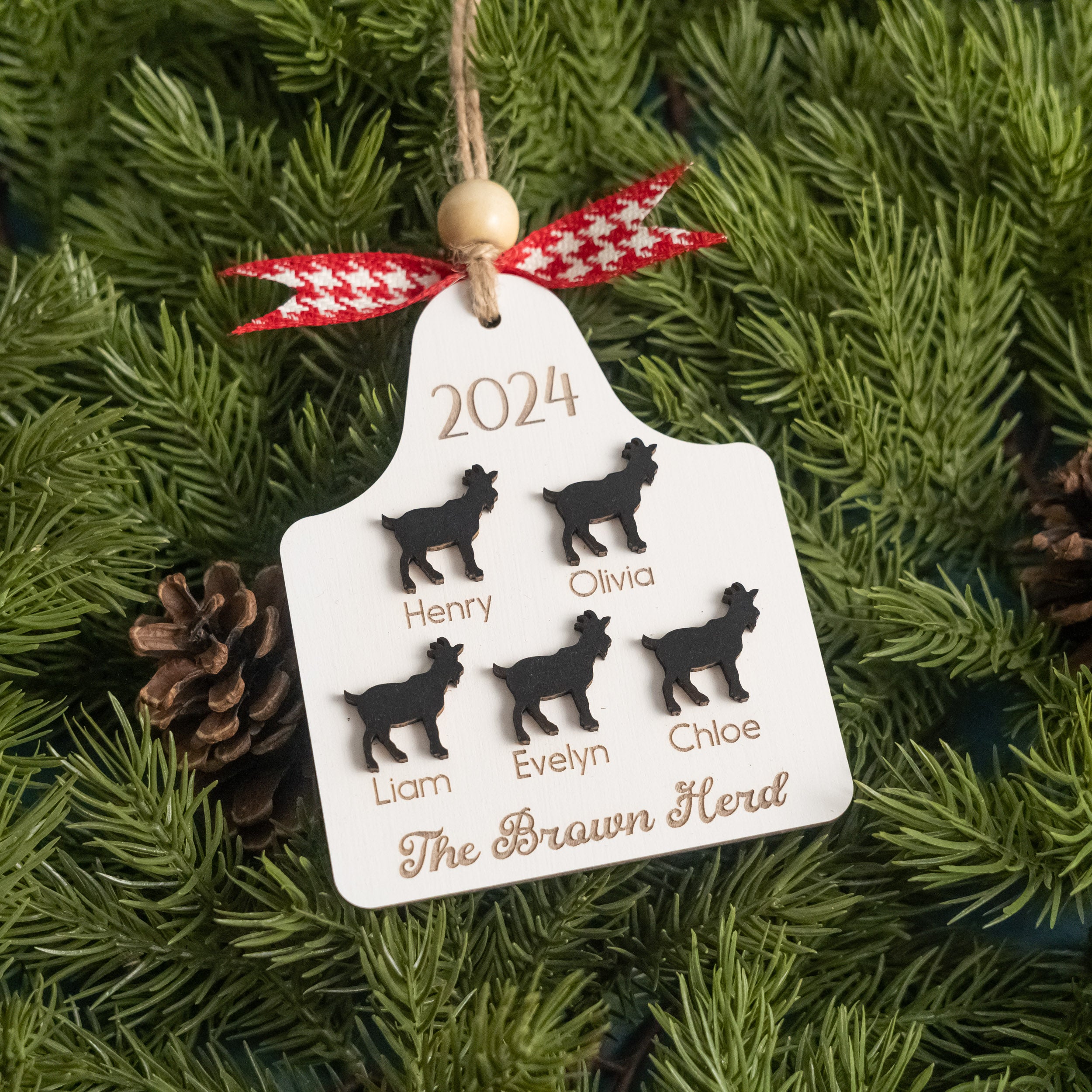Personalized Family Herd Christmas Ornament Wood, Engraved Wooden Ornament for Christmas Tree Decoration O14
