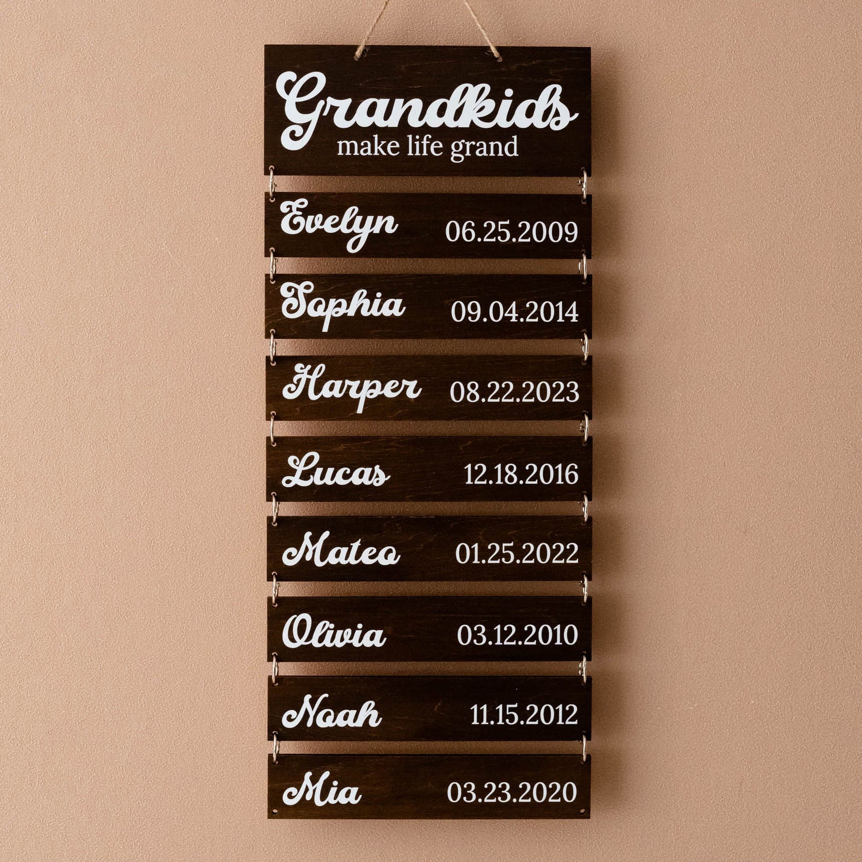 Personalized Family Name Sign Wood for Grandkids Wall Decor E98