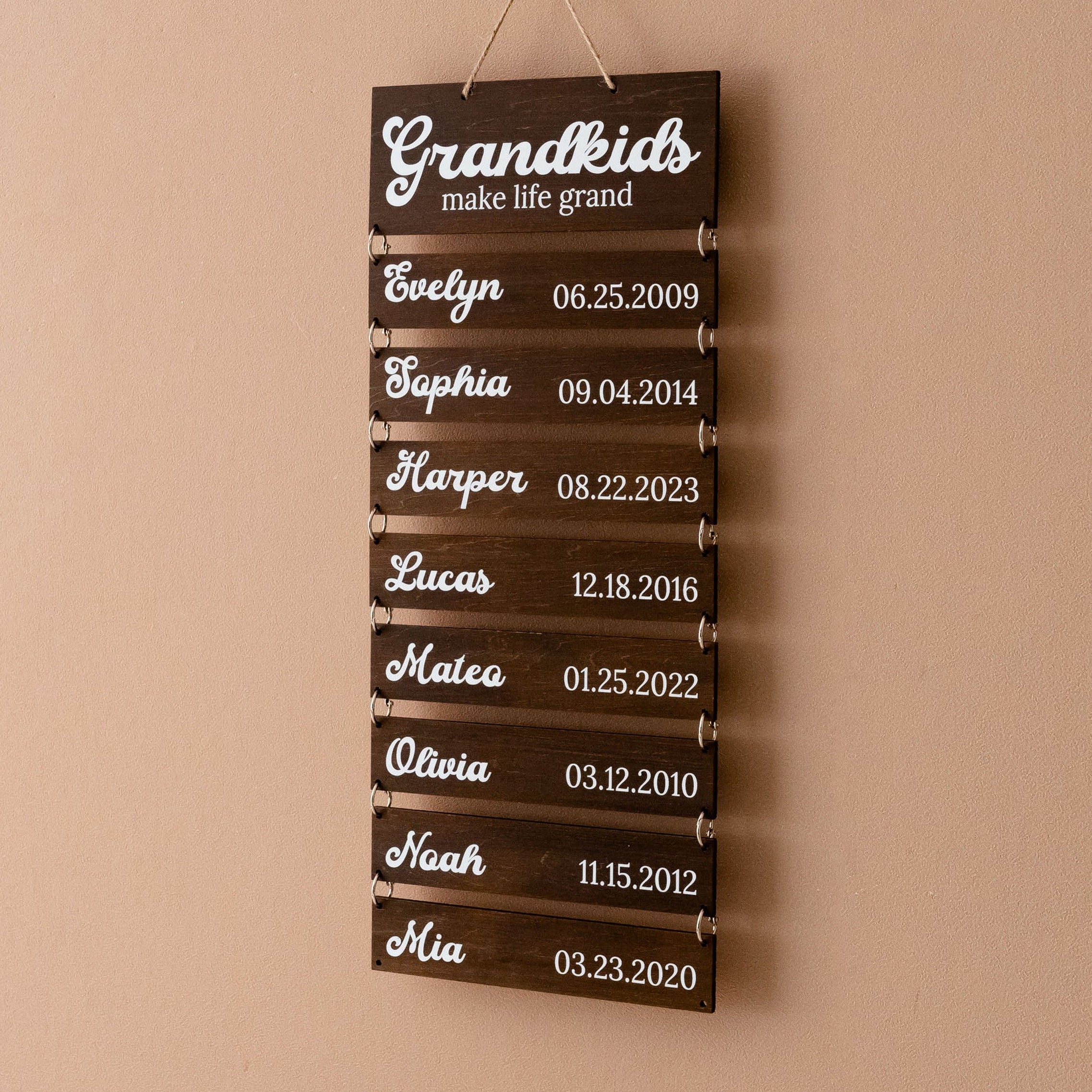 Personalized Family Name Sign Wood for Grandkids Wall Decor E98