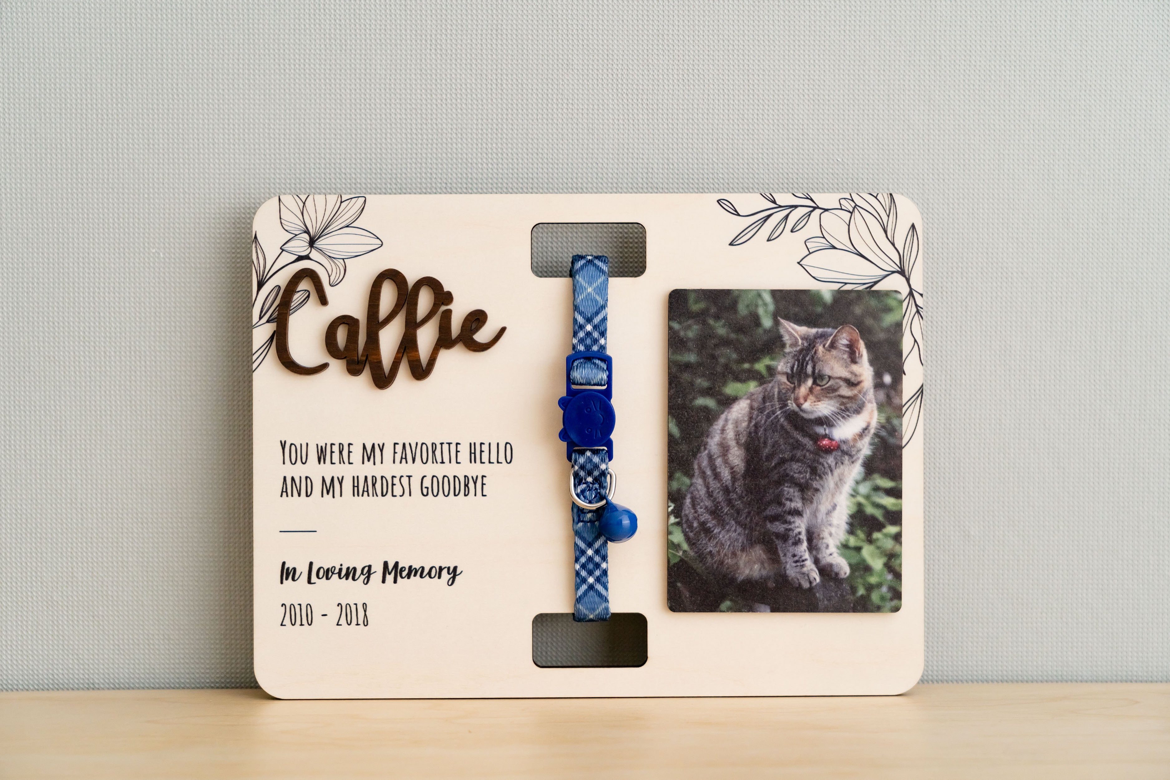 Pet Memorial Photo Sign and Collar Sign for Bohemian Table Decor