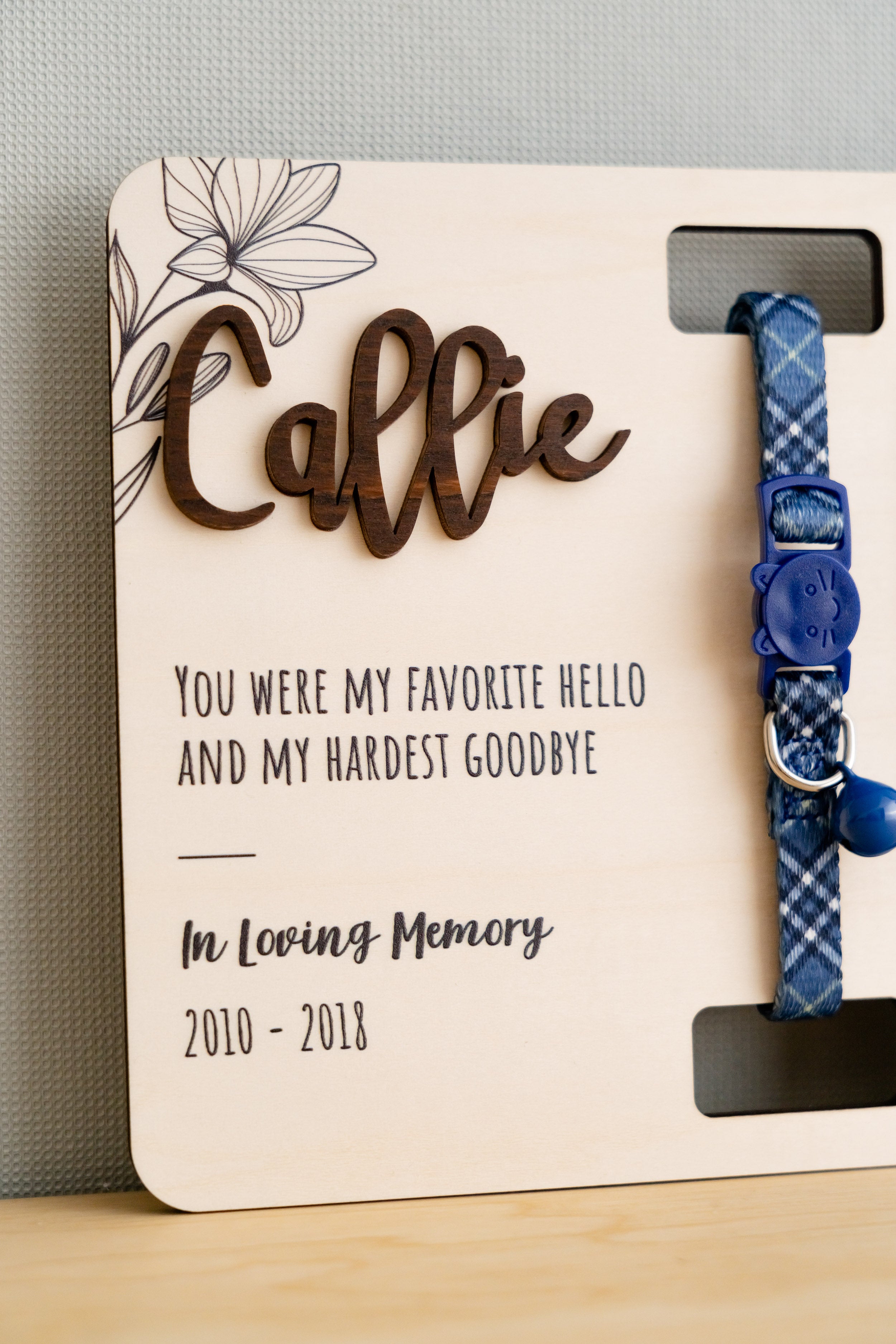 Personalized Pet Memorial Sign Wood for Pet Loss Gift and Photo Frame R12