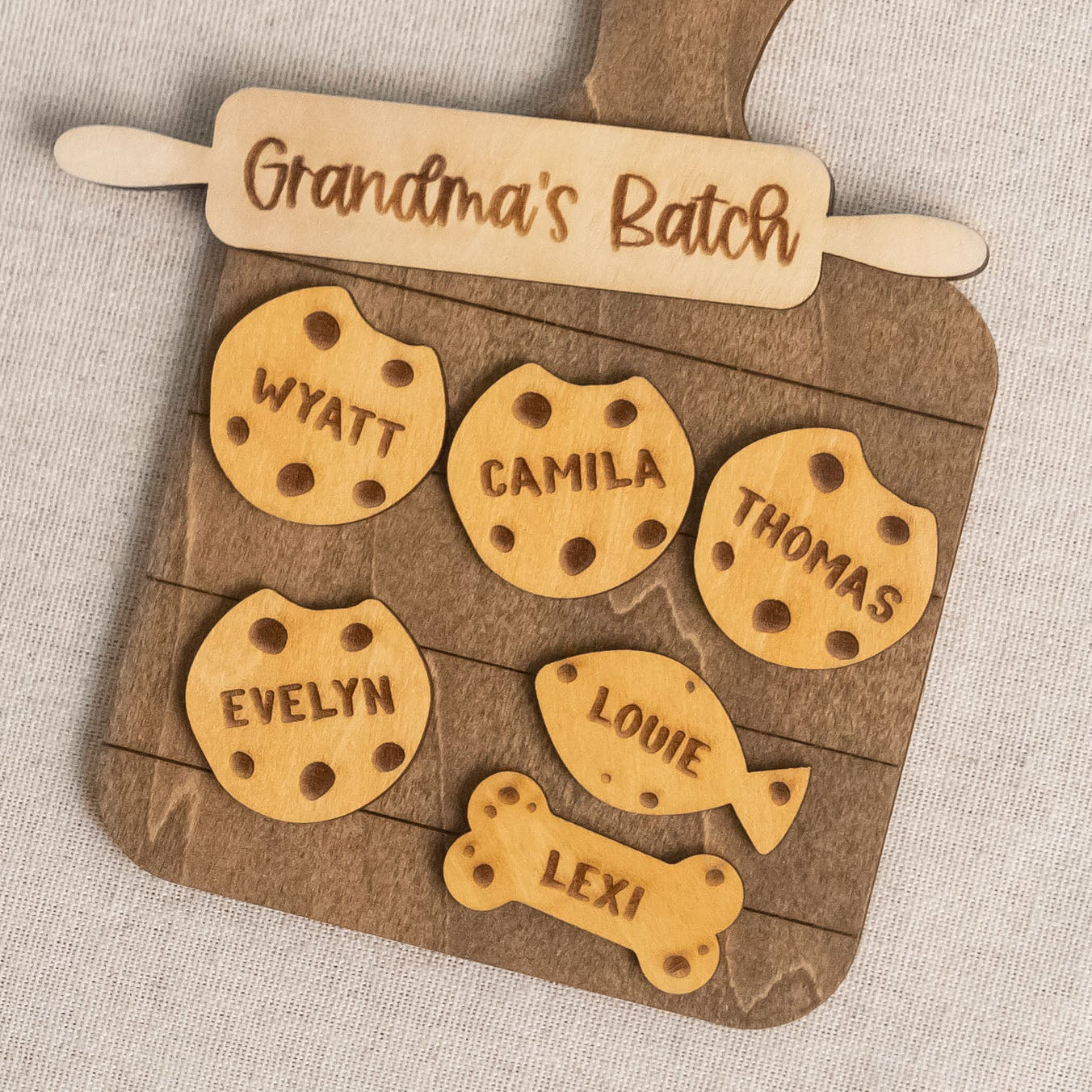 Personalized Family Cookie Cutting Board Ornament Wood Family Christmas Ornament and Custom Name Ornament O17
