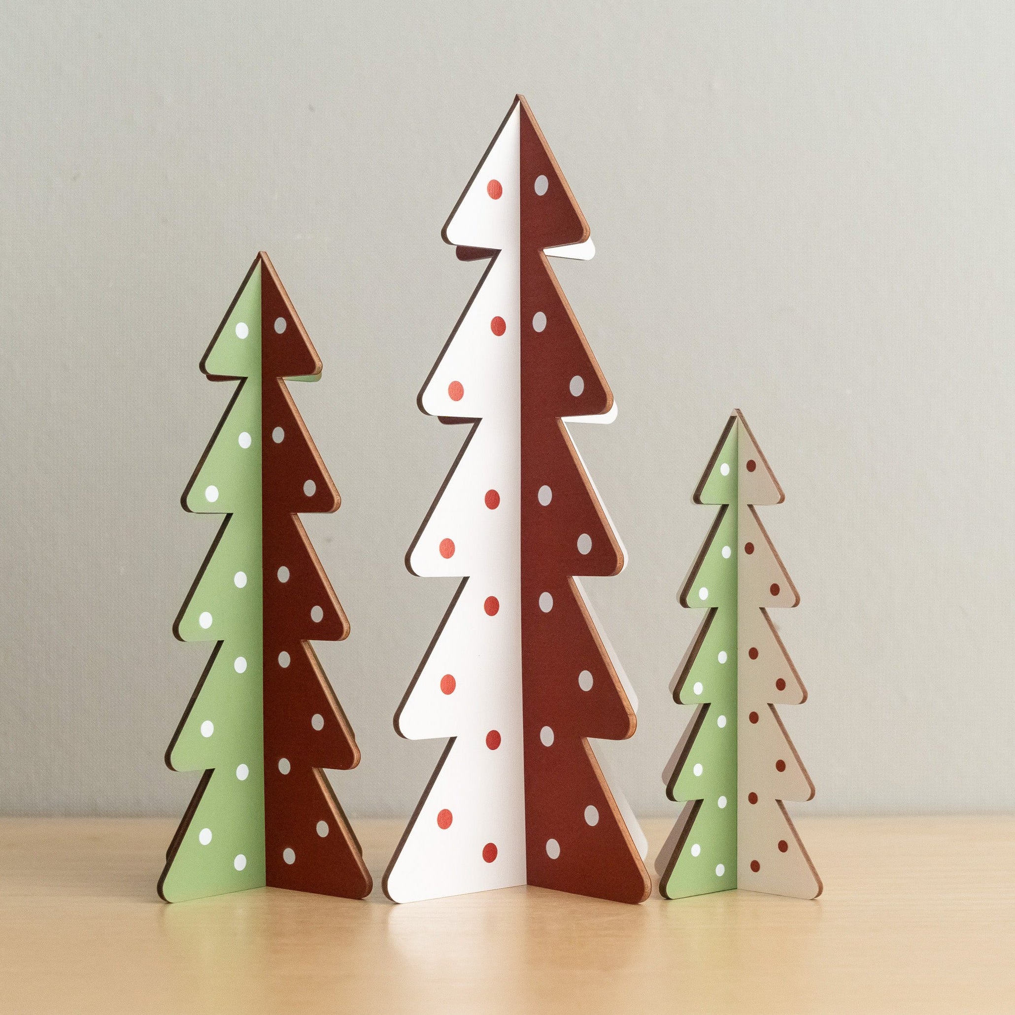 Decorative Wooden Christmas Tree for Table Top and Wooden Xmas Decor D47