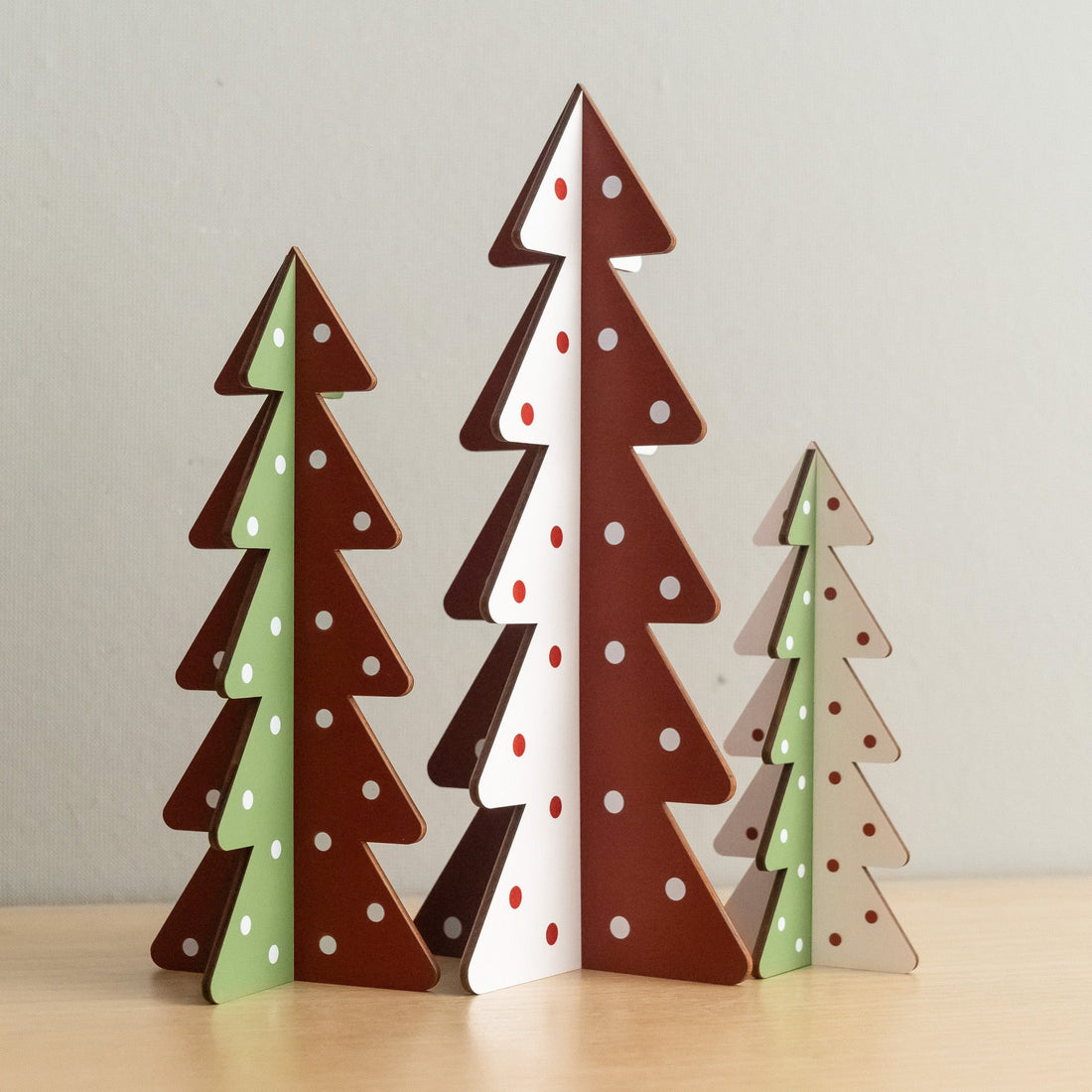 Decorative Wooden Christmas Tree for Table Top and Wooden Xmas Decor D47