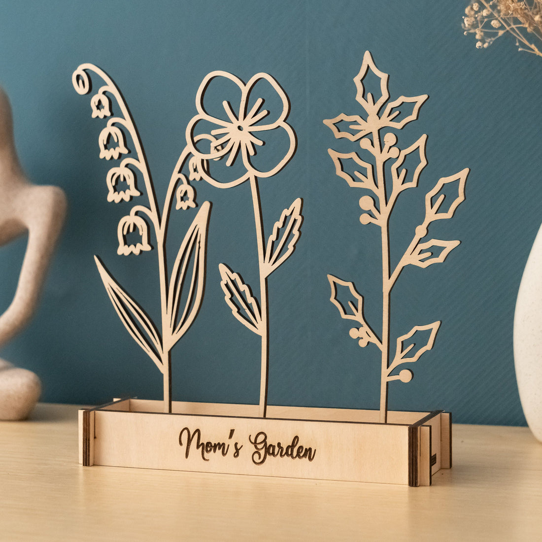 Personalized Wooden Mom’s Garden Stand Family Keepsake Gift J24