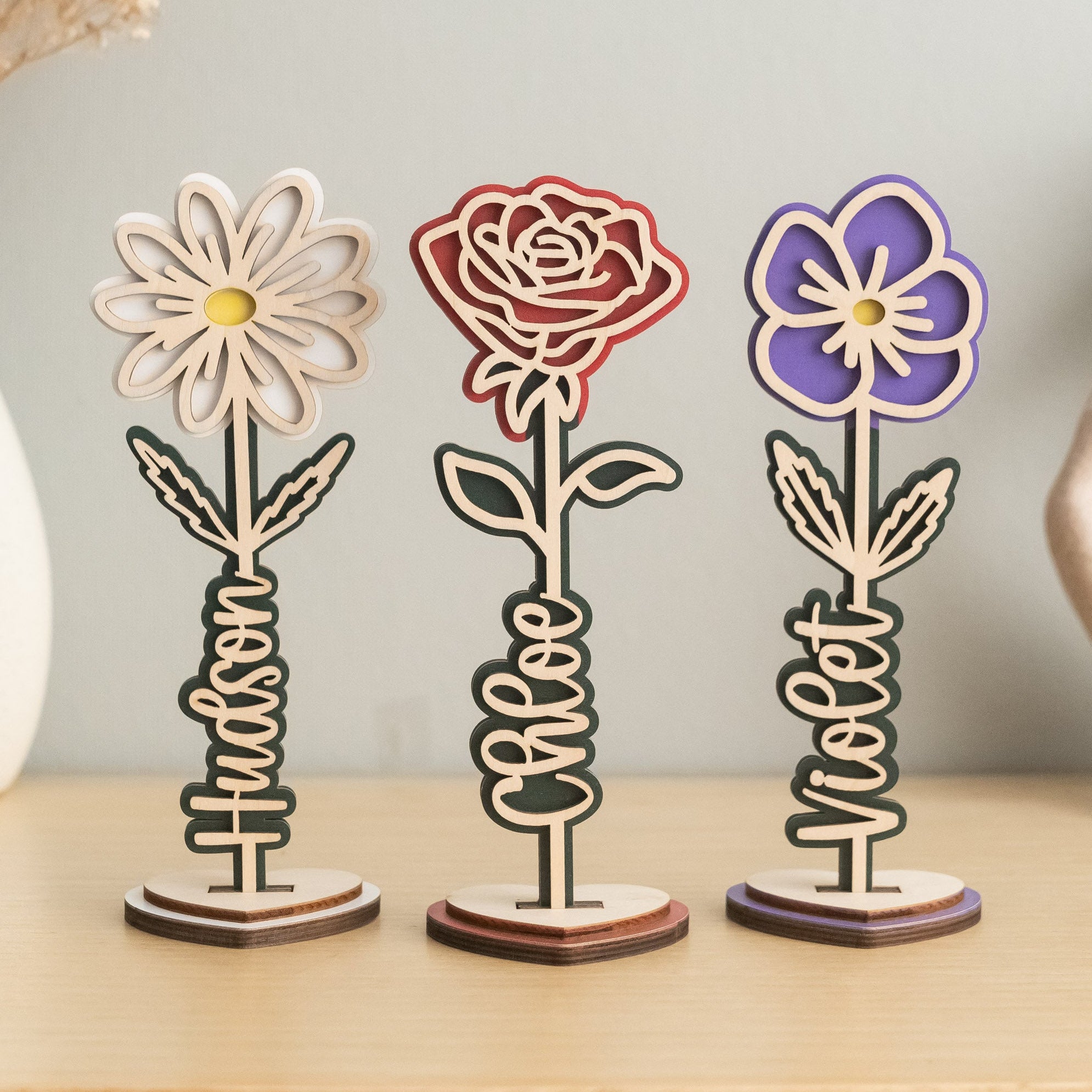 Personalized Wooden Flower Stand for Family and Table Decor J48