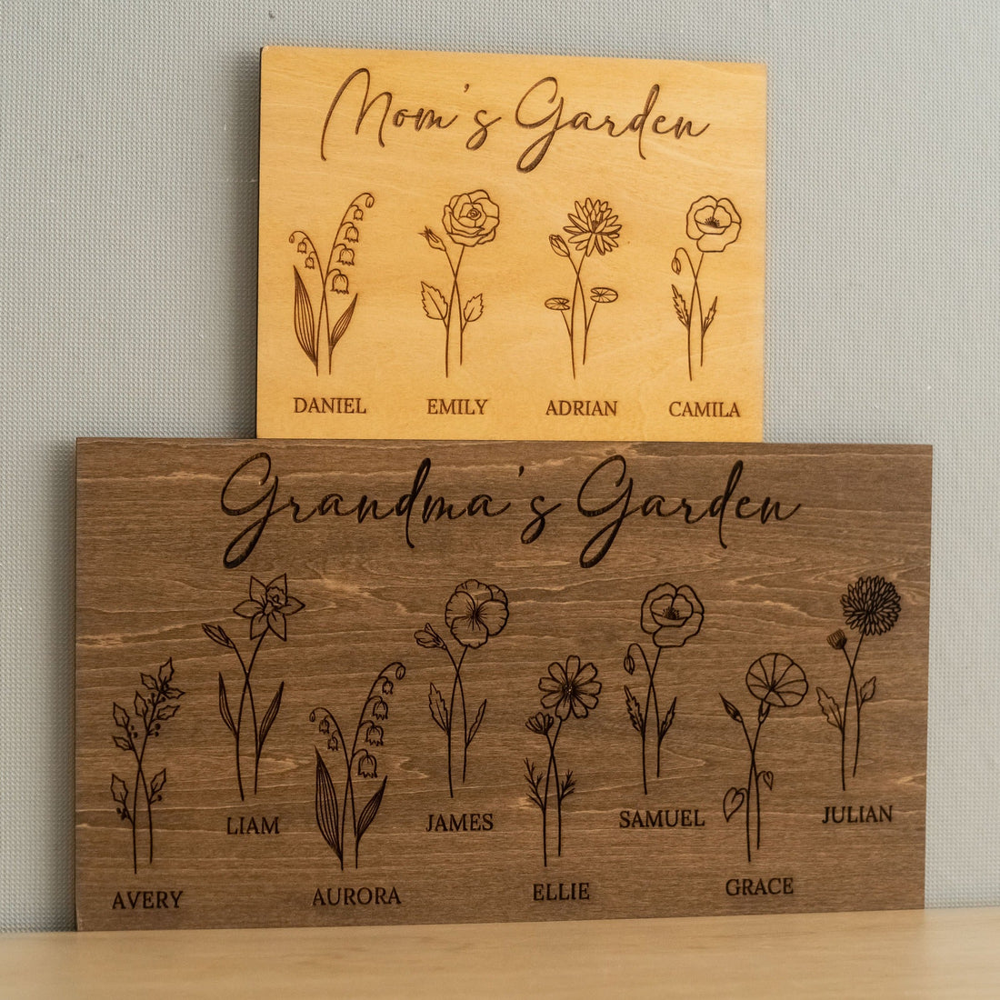 Family Flower Garden Wood Sign for Mothers Day Gift and Engraved Family Sign D51