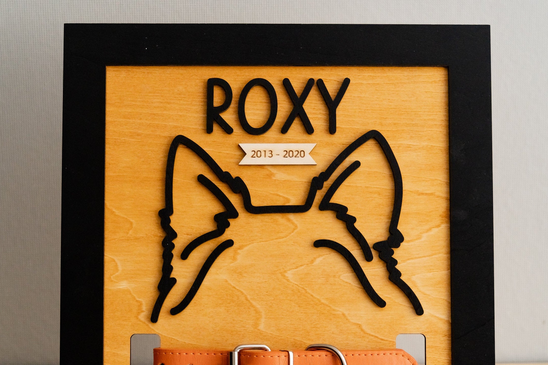 Dog Ear Drawing Framed Wood for Pet Memorial Gift and Keepsake J51