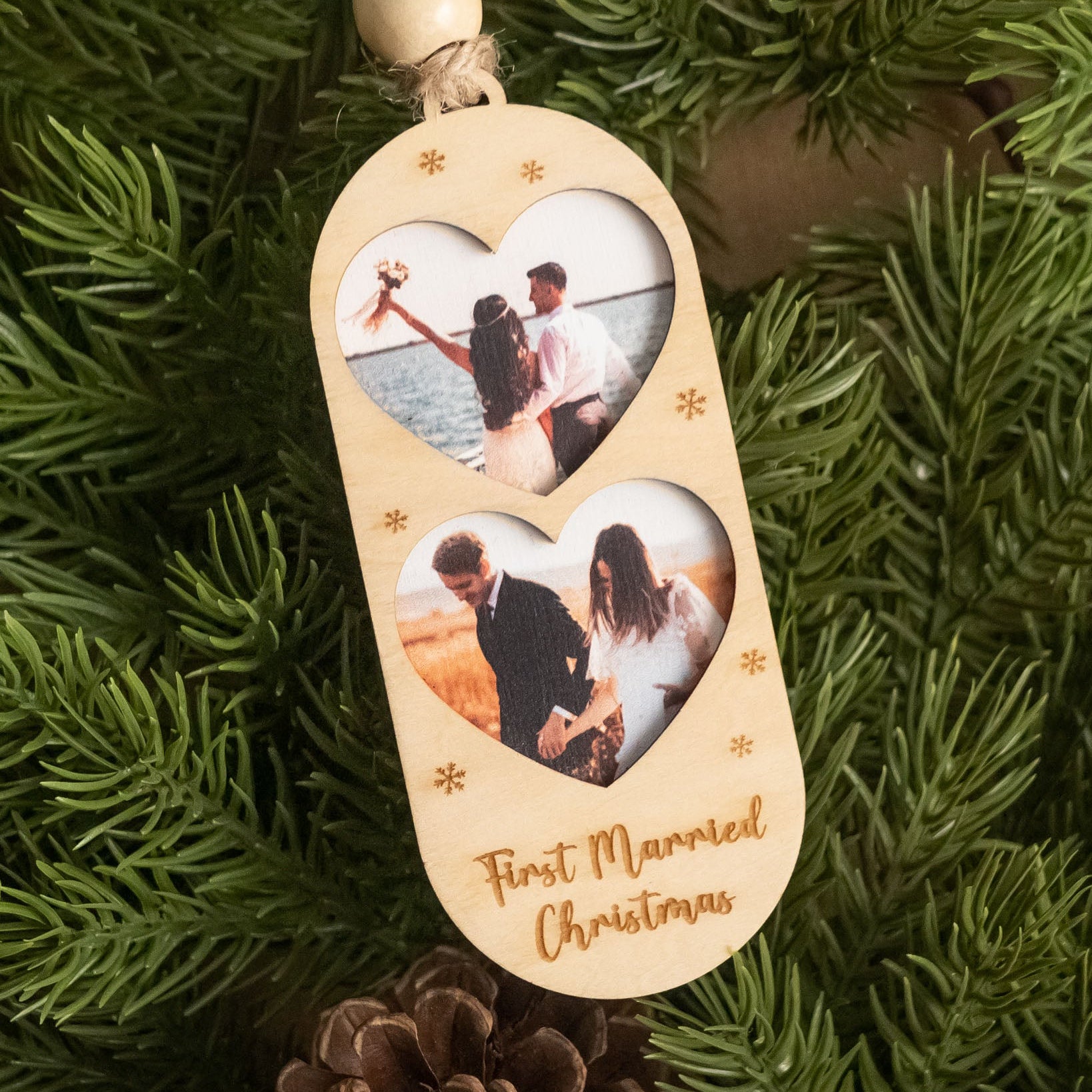 Personalized Wooden Photo Family Ornament for Custom Christmas Photo Decor R48