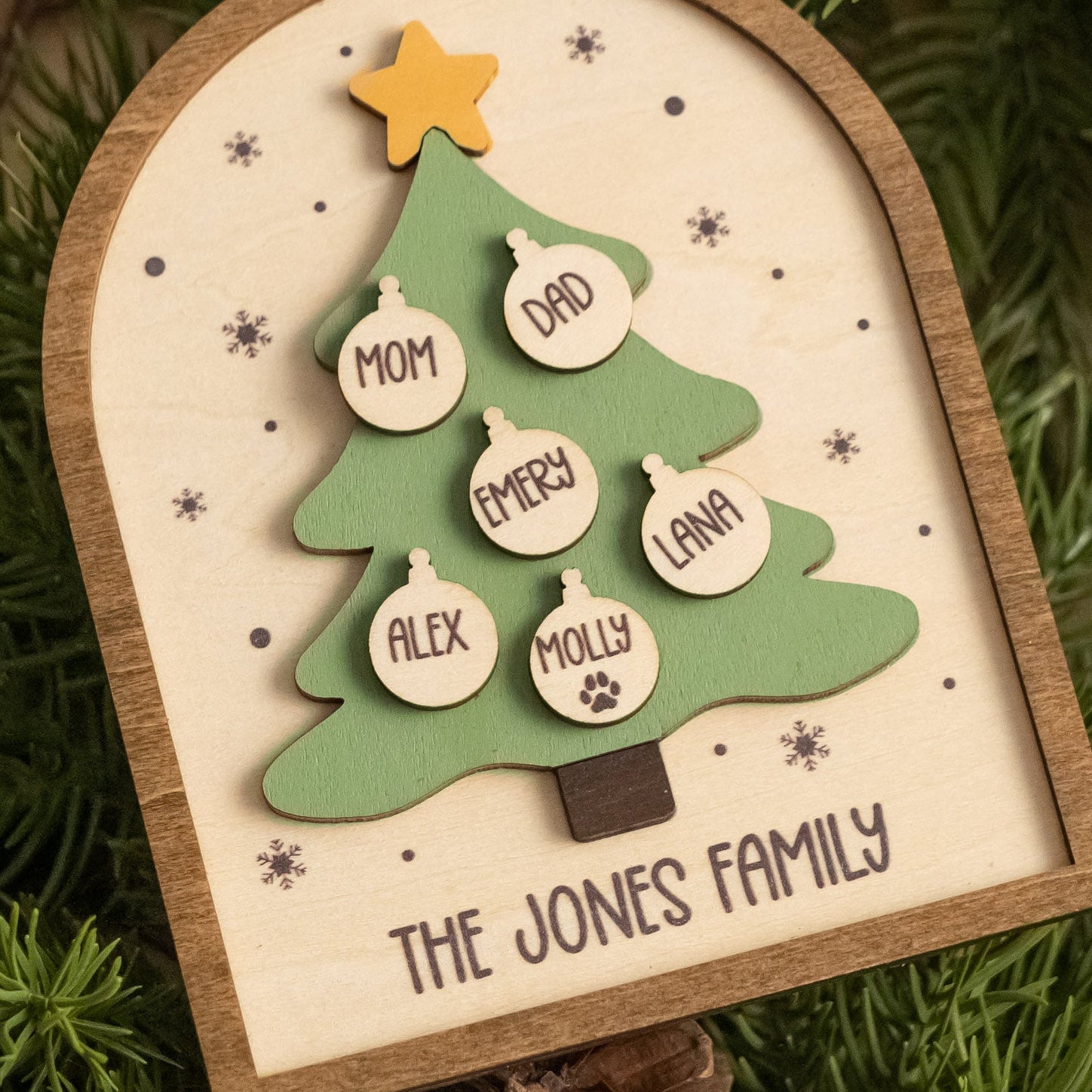 Wooden Family Christmas Tree Ornament Wood for Family Christmas Ornaments R63
