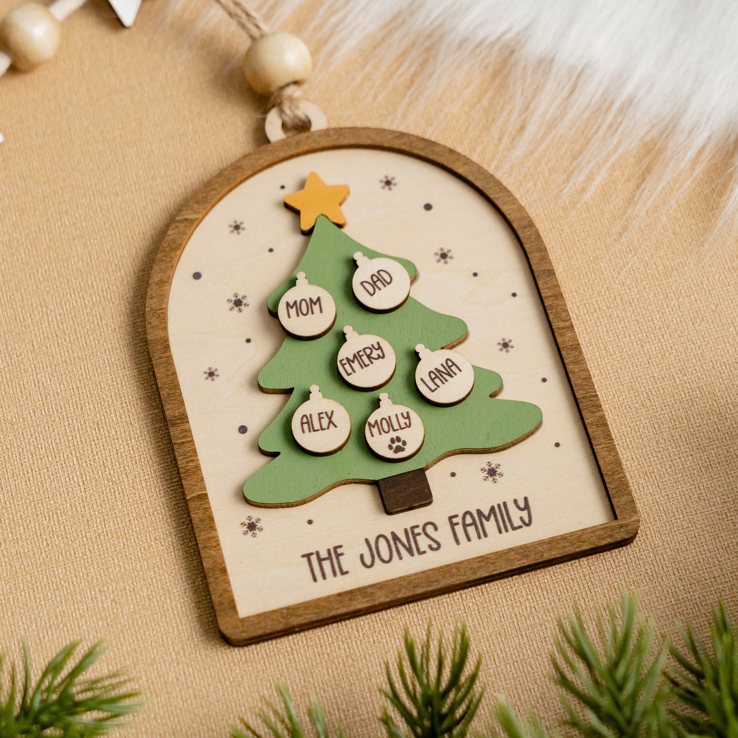 Wooden Family Christmas Tree Ornament Wood for Custom Christmas Ornaments R63