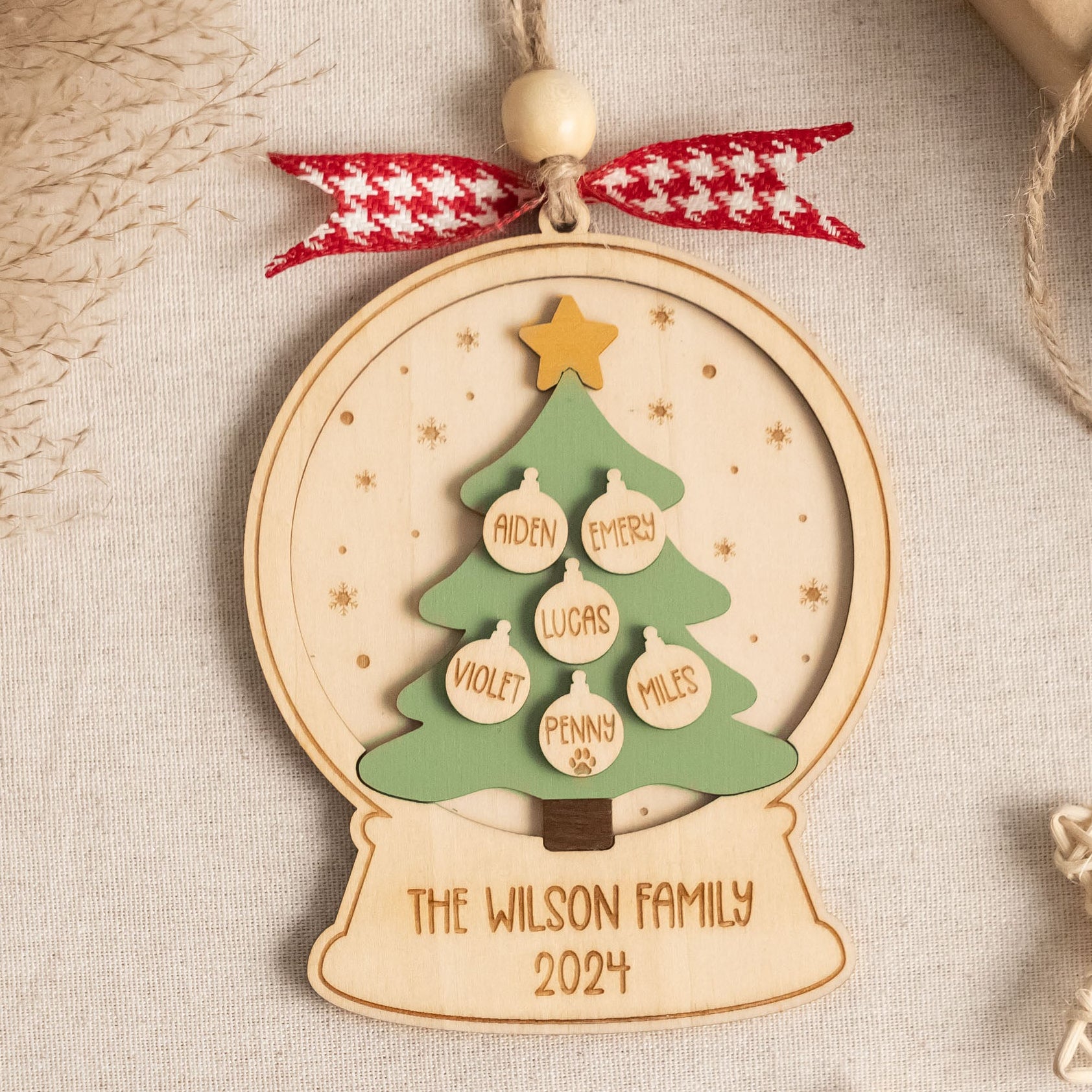 Wooden Family Christmas Tree Ornament Wood for Family Ornaments R71