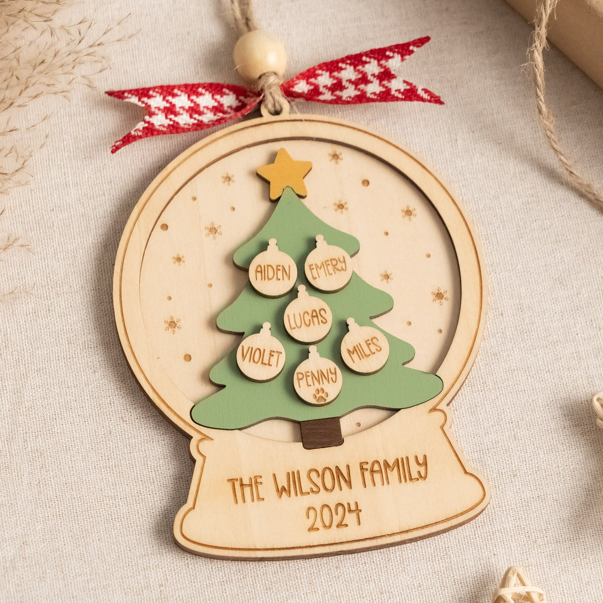 Wooden Family Christmas Tree Ornament Wood for Family Ornaments R71