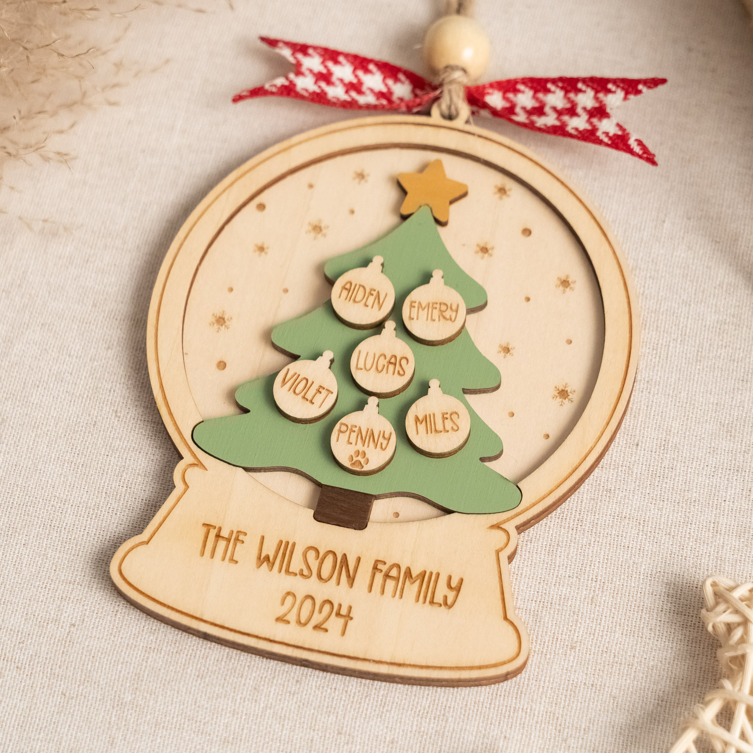 Wooden Family Christmas Tree Ornament Wood for Family Ornaments R71