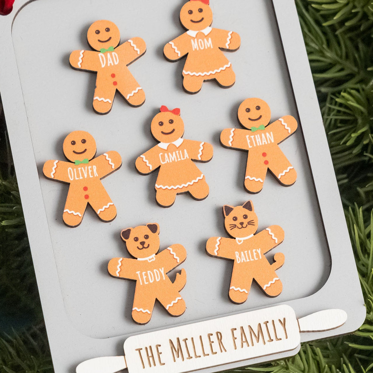 Personalized Wooden Gingerbread Family Wall Decor for Tree R77