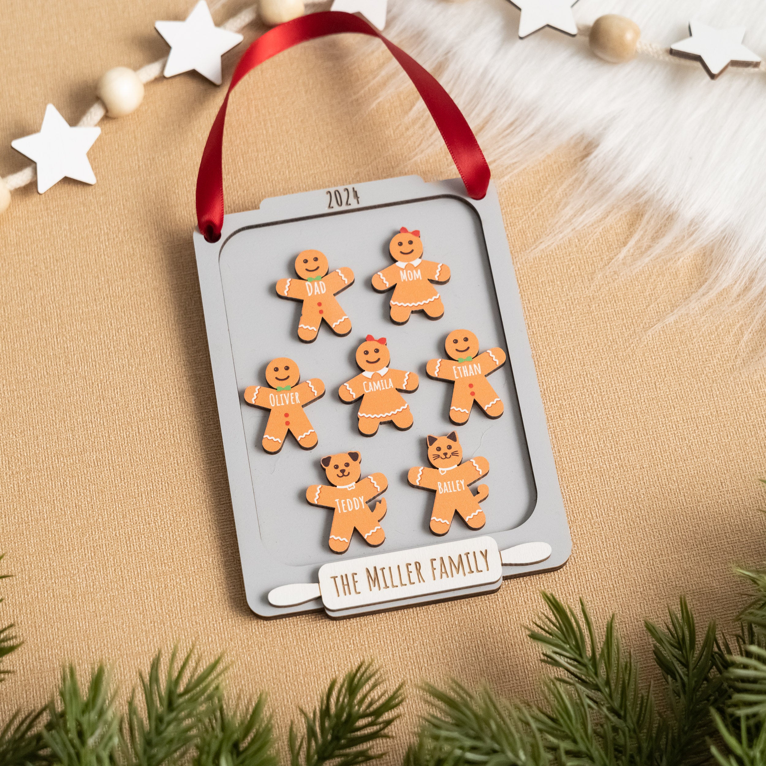 Personalized Wooden Gingerbread Family Wall Decor for Christmas R77
