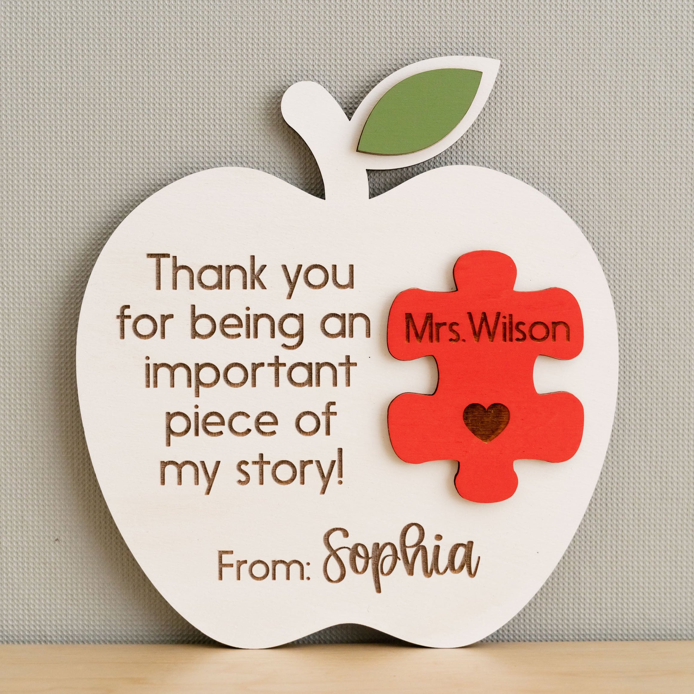 Personalized Wooden Teacher’s Apple Sign for Teacher Gifts and Desk Decor J88