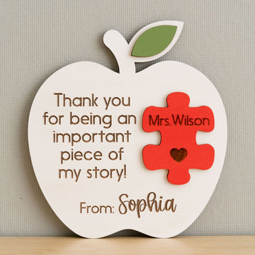 Personalized Wooden Teacher’s Apple Sign for Teacher Gifts and Desk Decor J88
