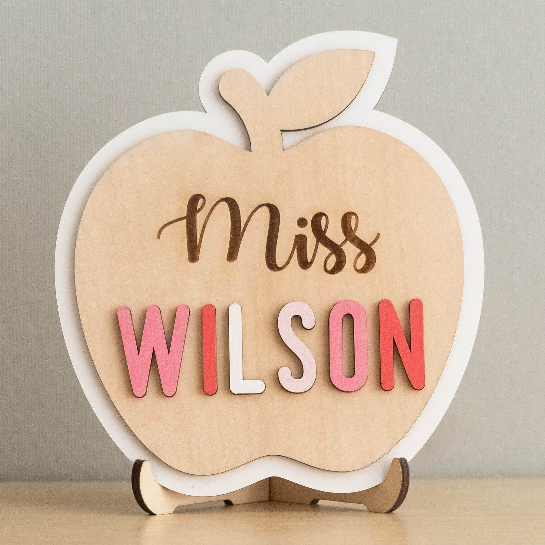 Personalized Wooden Teacher’s Apple Sign for Teacher Desk Decor J93
