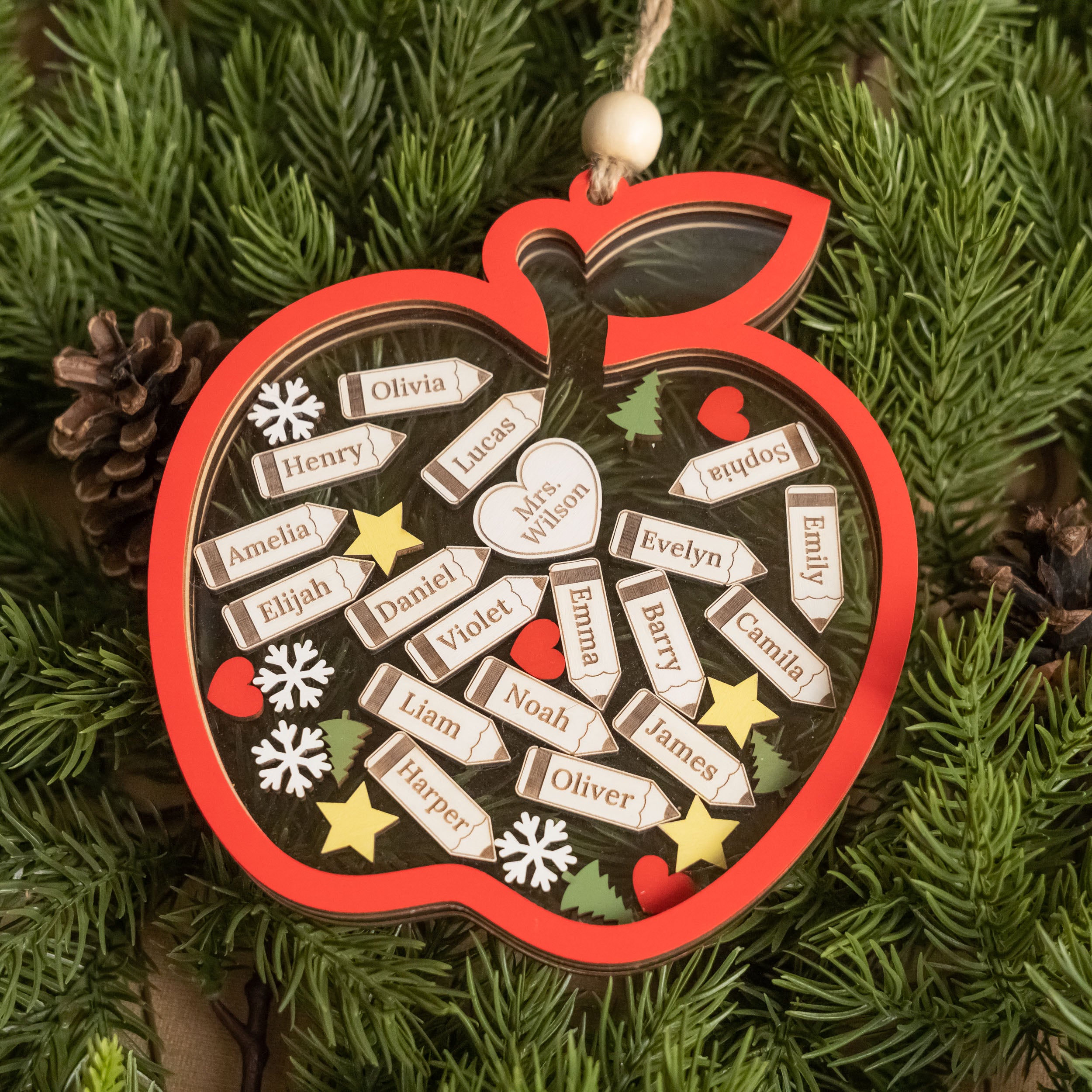 Personalized Apple Shape Classroom Ornament Wood for Teachers R88