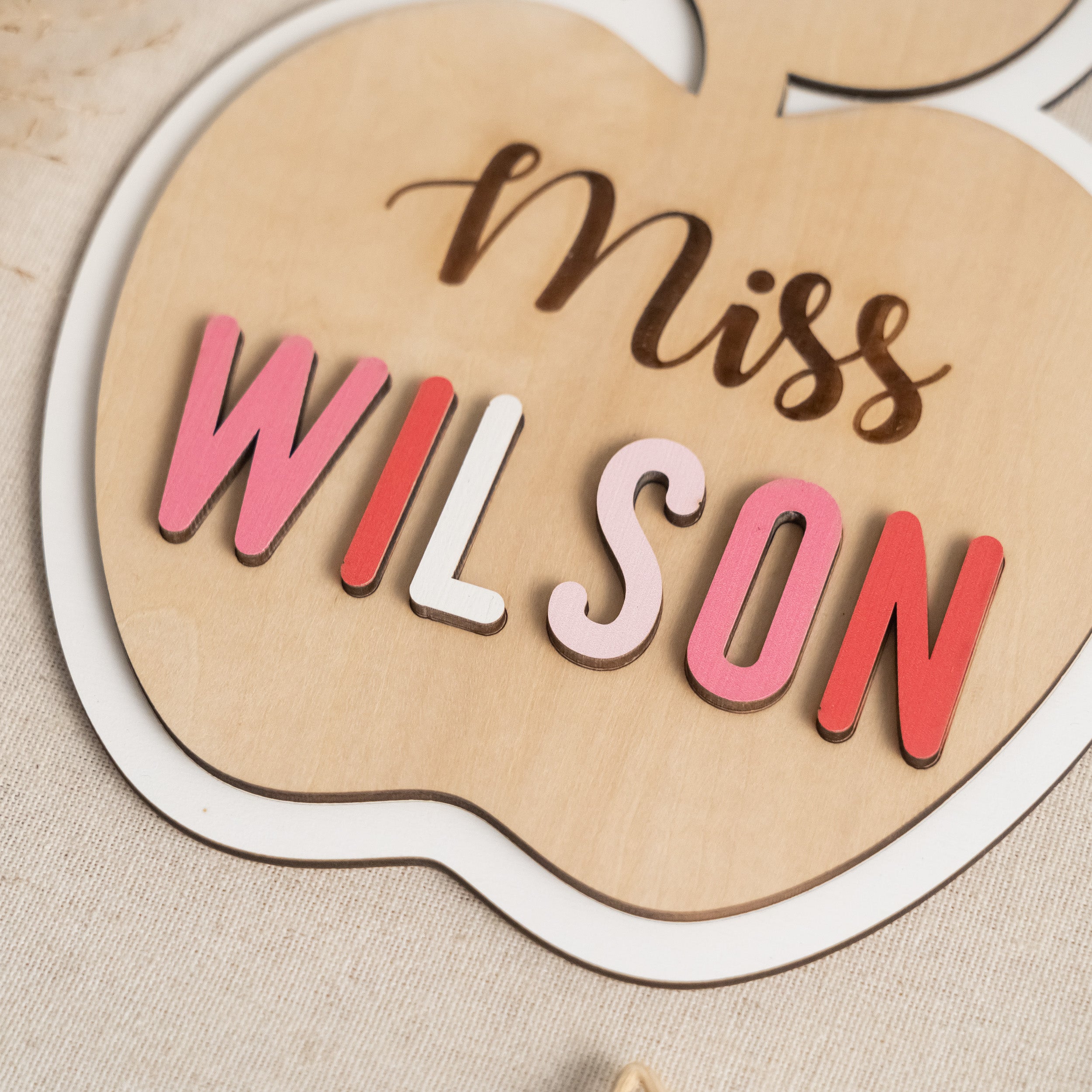 Personalized Wooden Teacher’s Apple Sign for Teacher Desk Decor J93