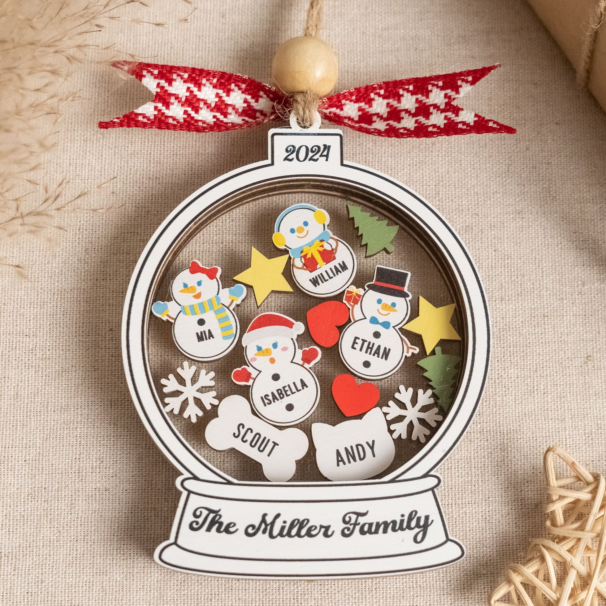 Personalized Shaker Family Christmas Ornament Wood for Family Christmas Gifts and Wooden Ornaments R75