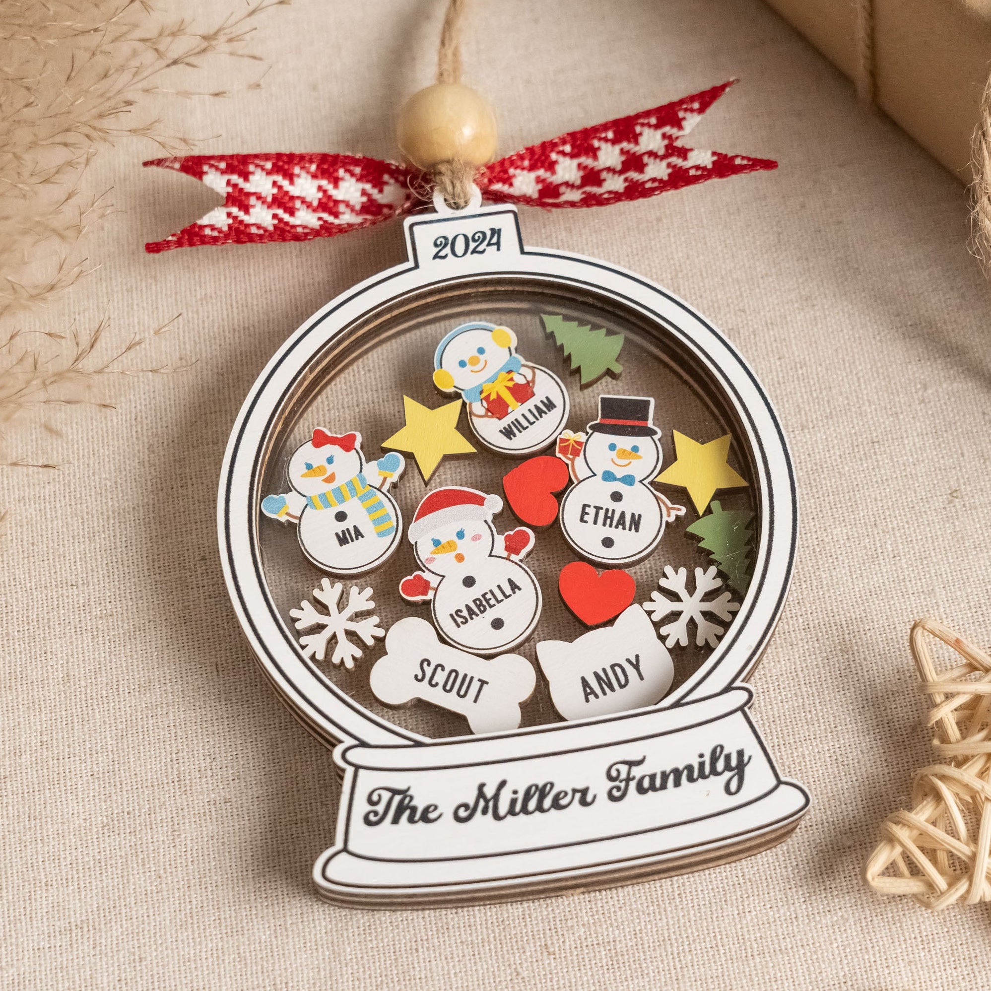 Personalized Shaker Family Christmas Ornament Wood for Tree Decor and Family Keepsakes R75