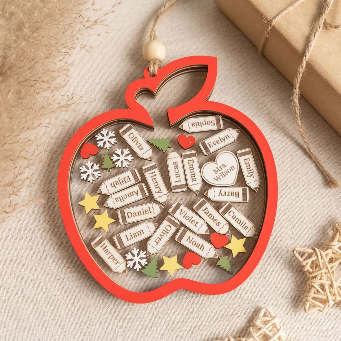 Personalized Apple Shape Classroom Ornament Wooden Sign for Teachers R88