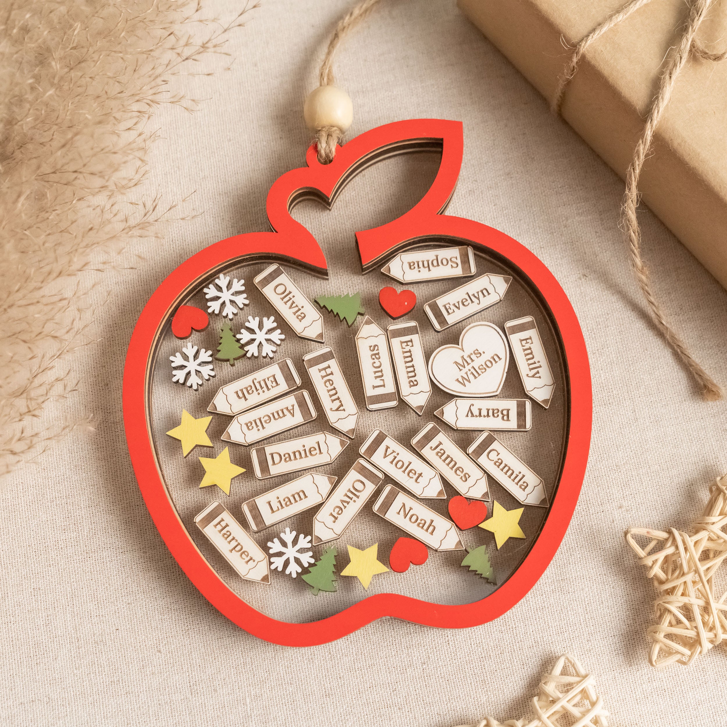 Personalized Apple Shape Classroom Ornament Wood for Teachers Gift R88