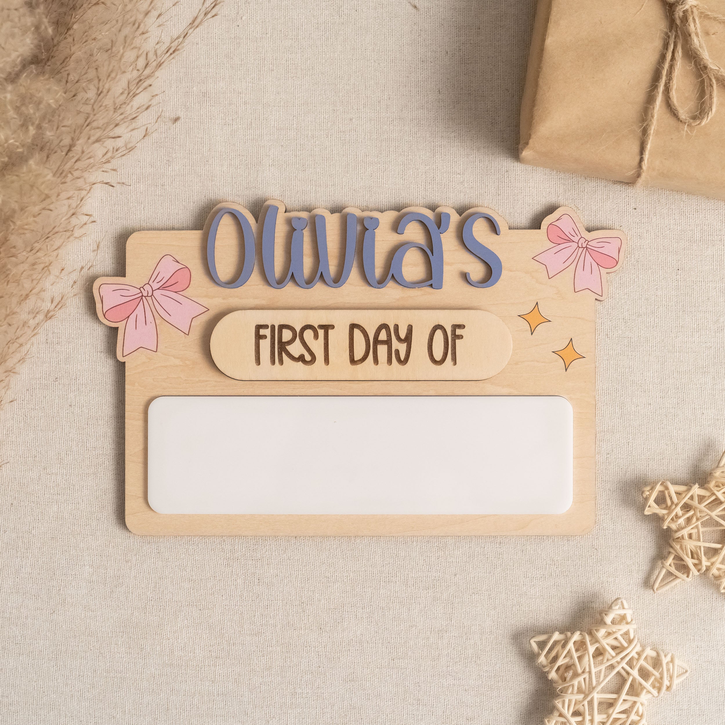 Personalized First Day of School Sign for Kids, Acrylic Wood Decor Y90