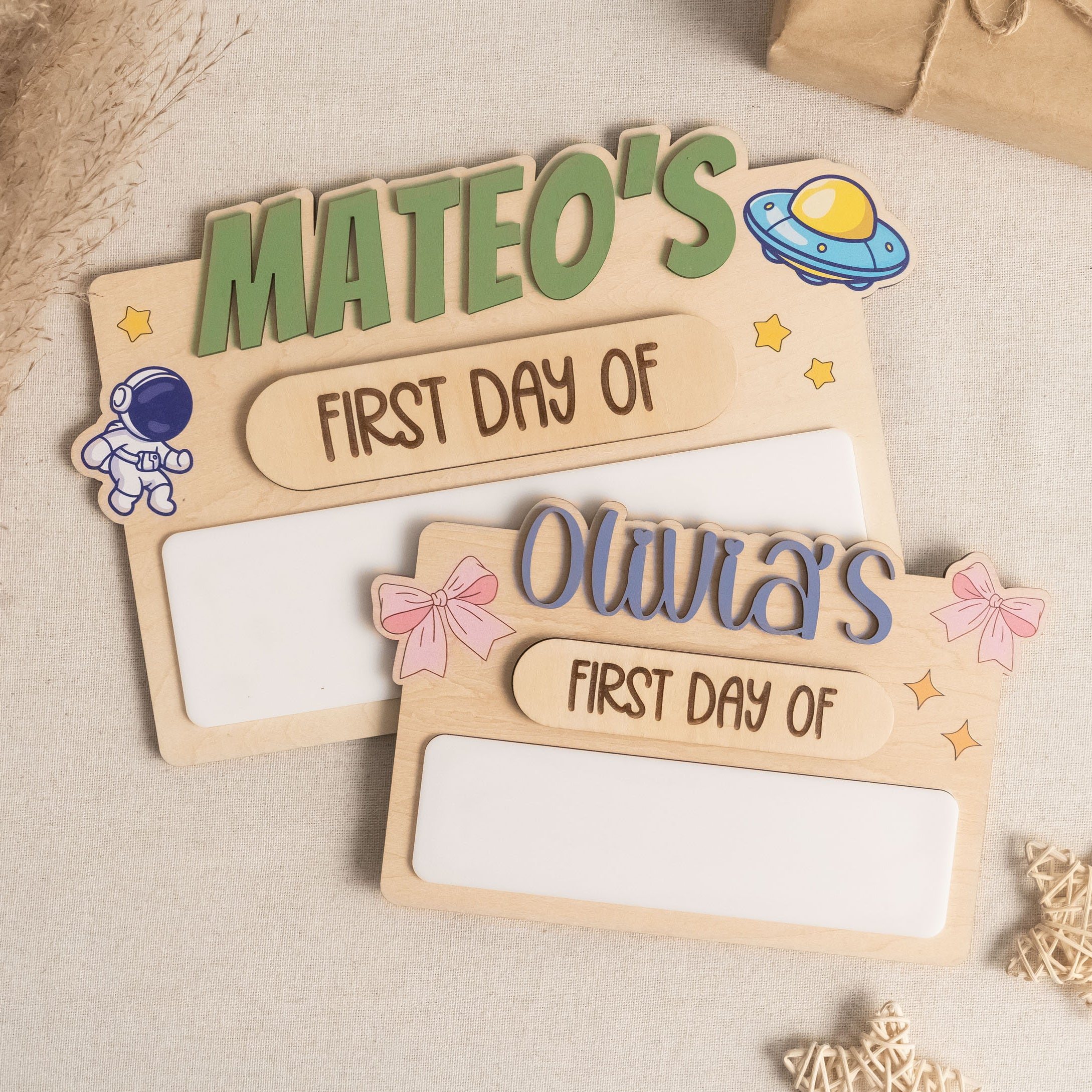 Personalized First Day of School Sign for Kids, Acrylic Wood Decor Y90