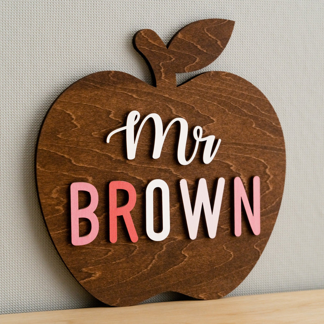 Rustic Wooden Apple Desk Ornament for Personalized Teacher's Gift J94