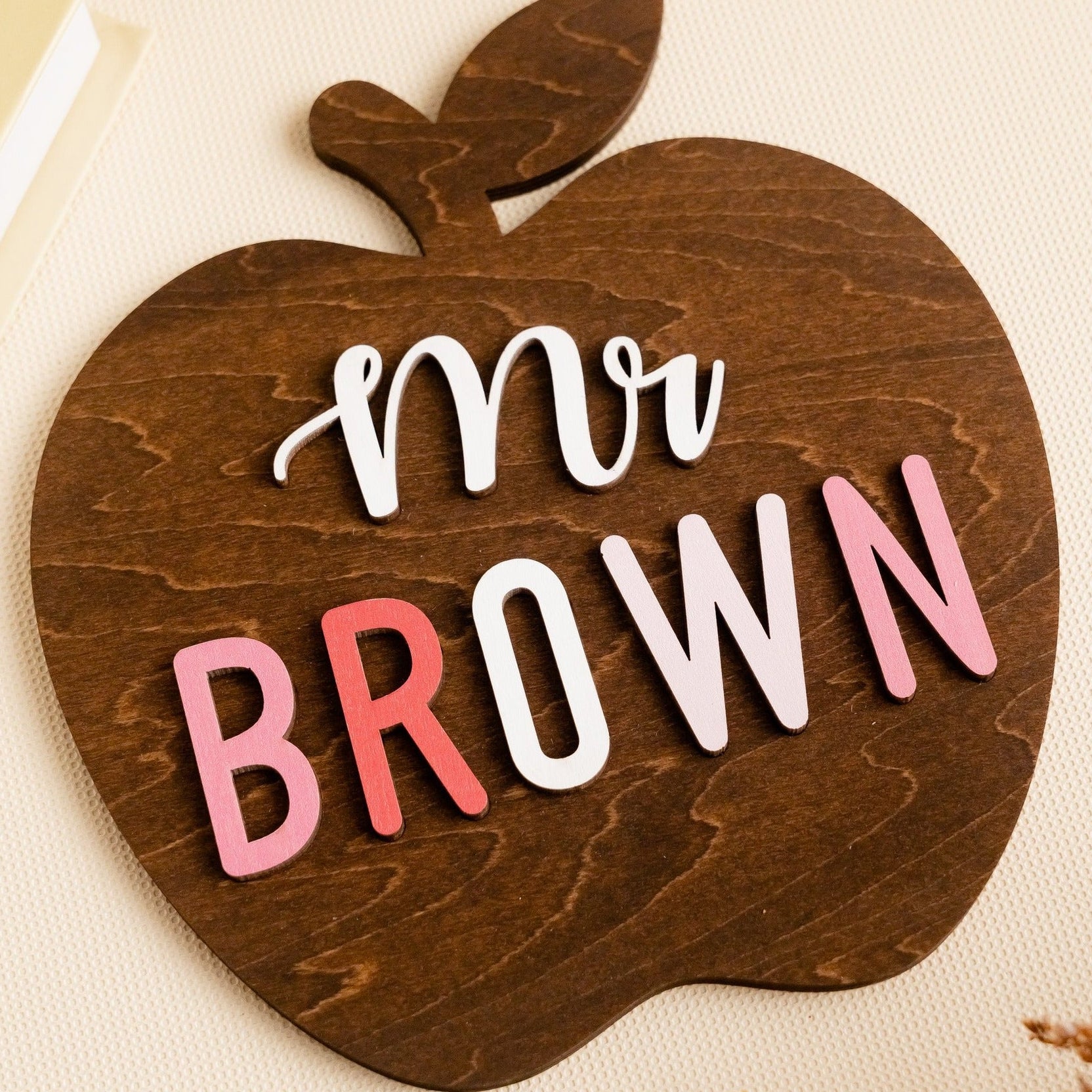 Rustic Wooden Apple Desk Ornament for Personalized Teacher's Gift J94