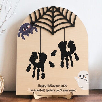 Wooden Halloween Baby Handprint Sign for Baby Decor D07