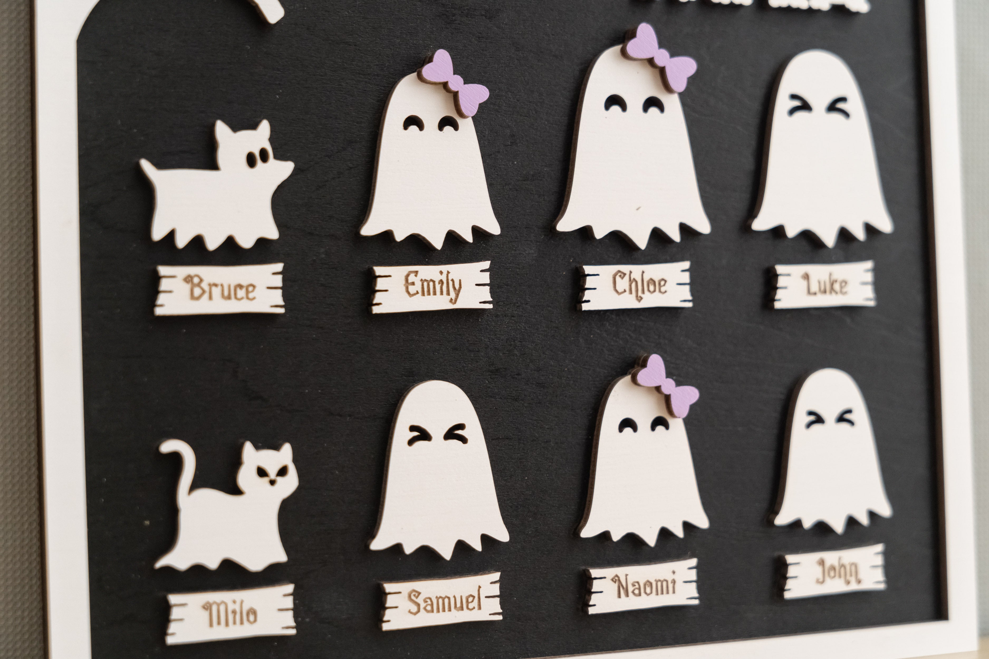 Personalized Halloween Ghost Family Sign Wood for Table Decor G26