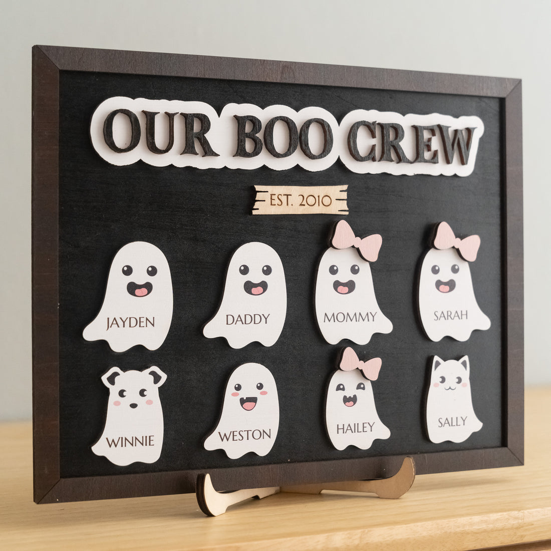 Personalized Halloween Ghost Family Sign for Halloween Home Decor and Custom Halloween Decor D09