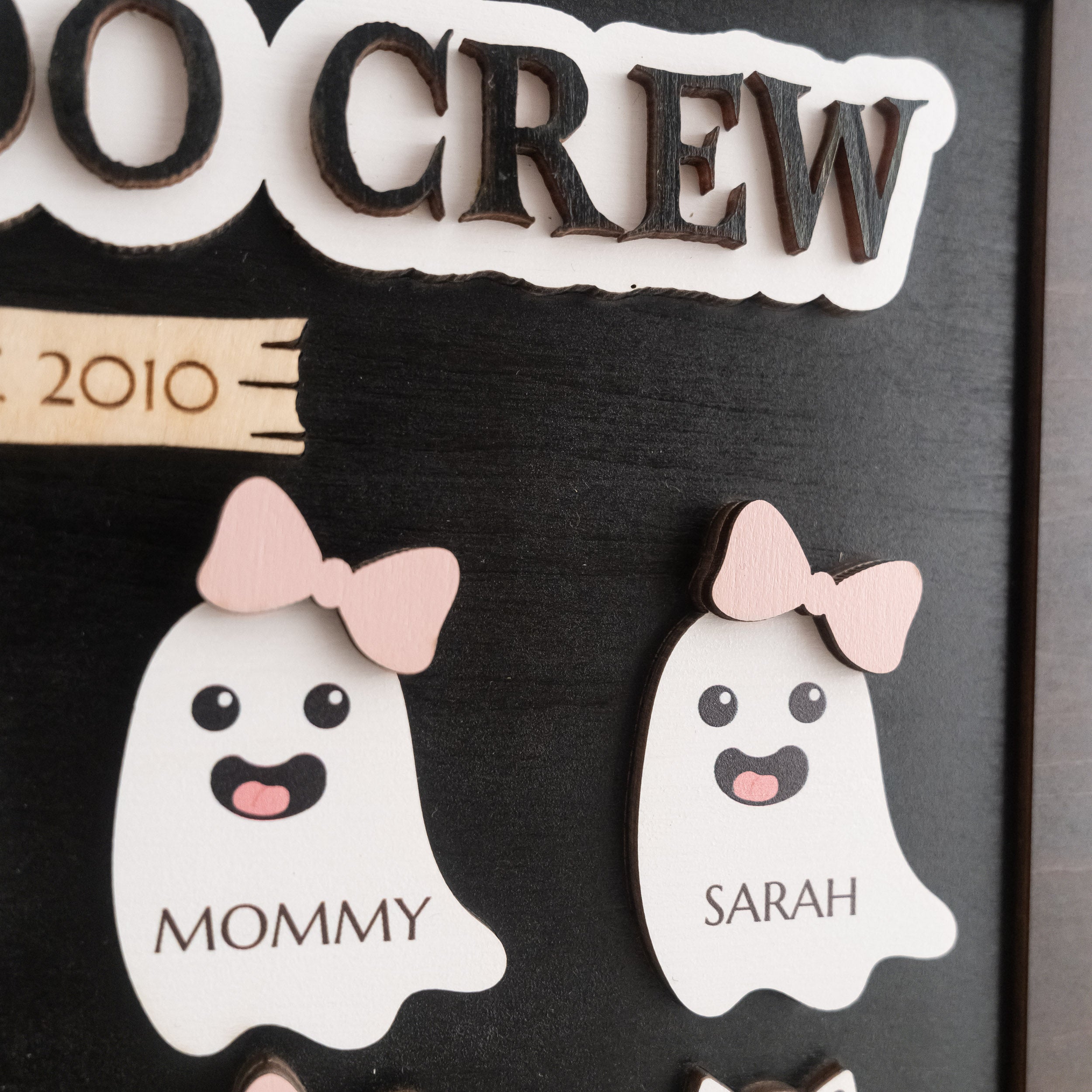 Personalized Halloween Ghost Family Sign for Halloween Decorations Indoor and Ghost Family Sign D09