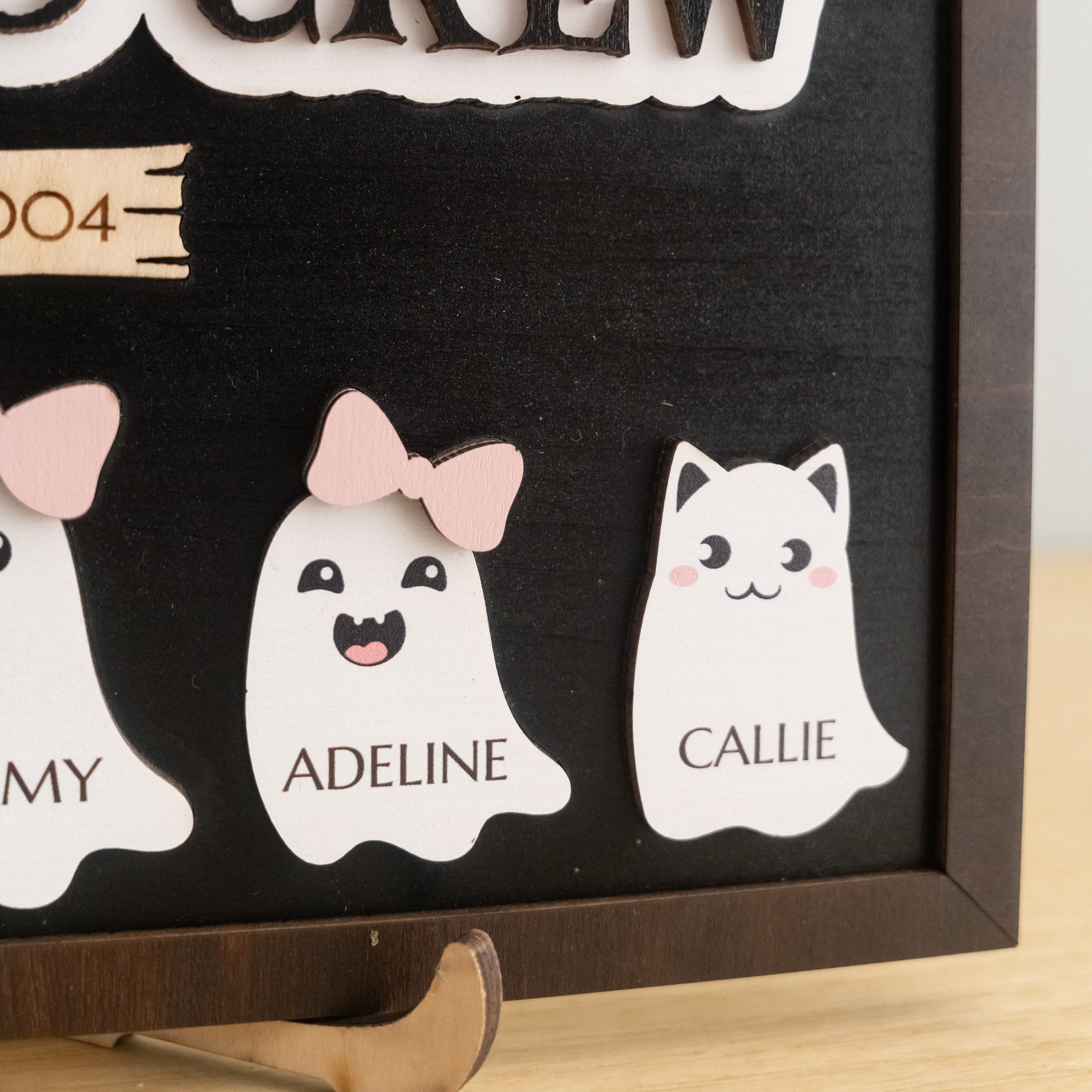 Personalized Halloween Ghost Family Sign for Halloween Table Decor and Wooden Halloween Decor D09